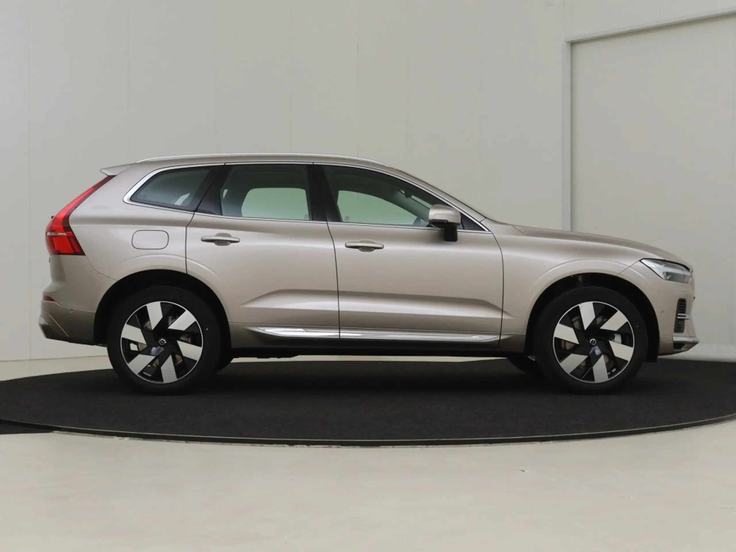 Volvo - XC60