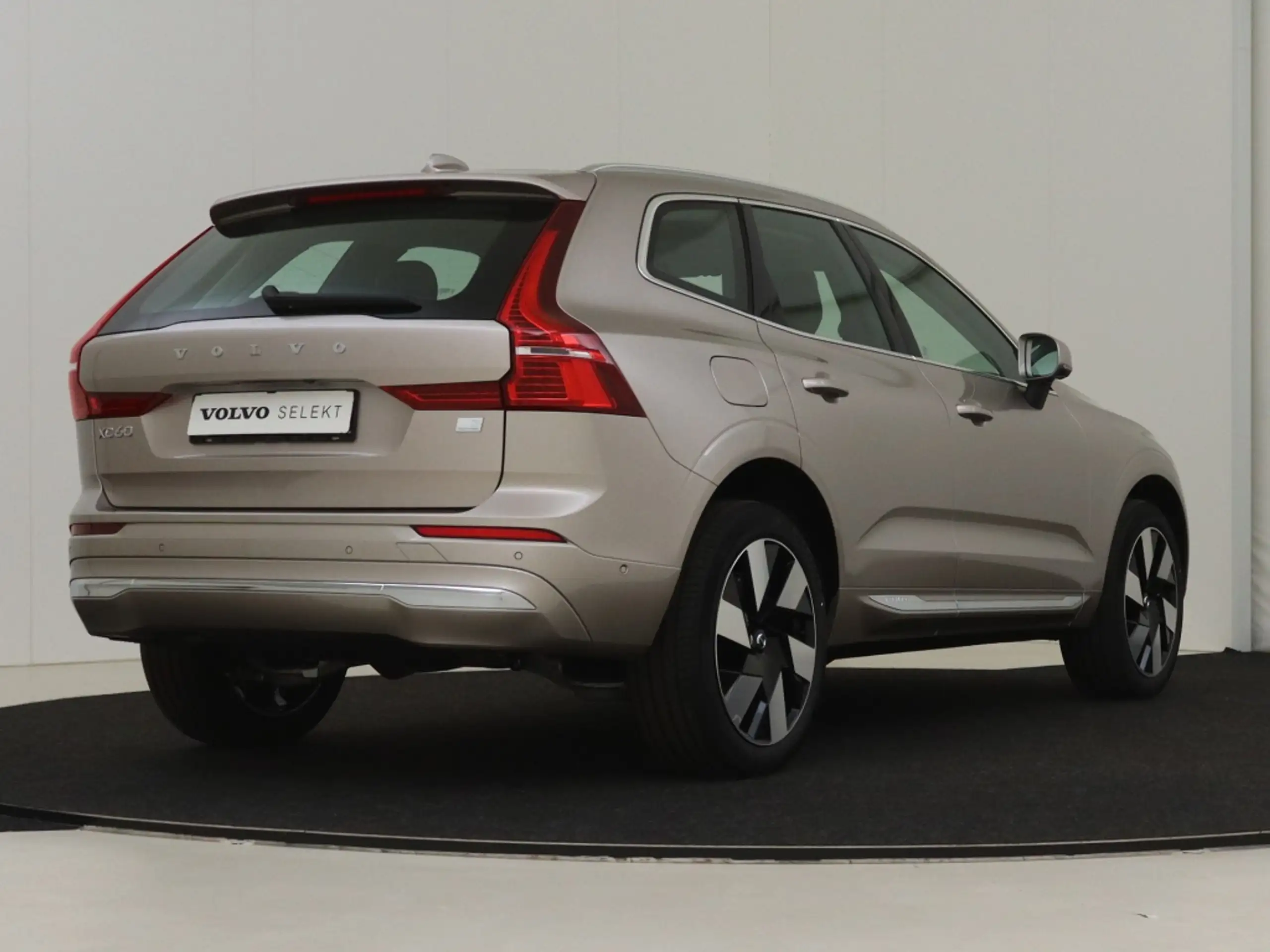 Volvo - XC60