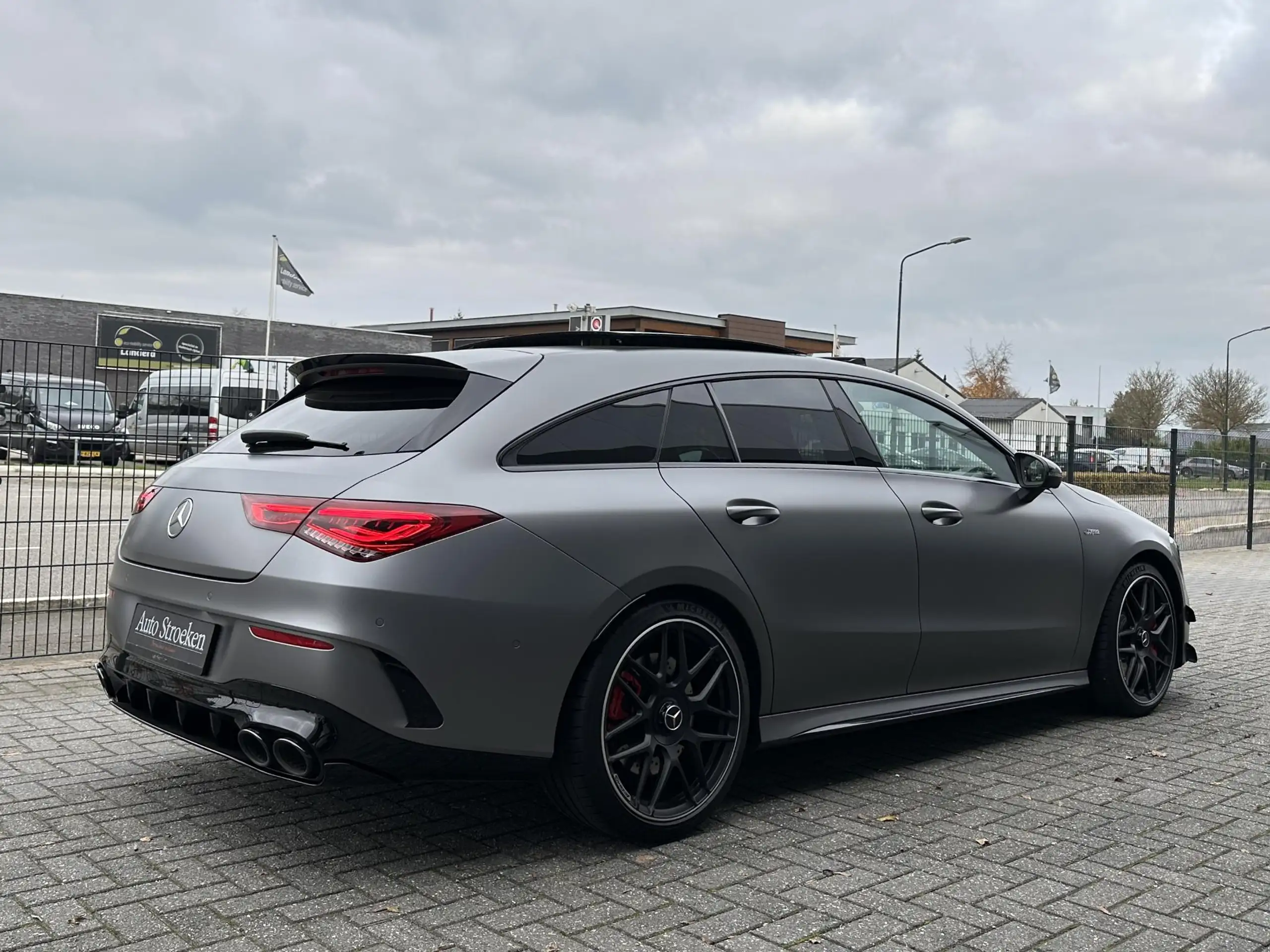 Mercedes-Benz - CLA 45 AMG