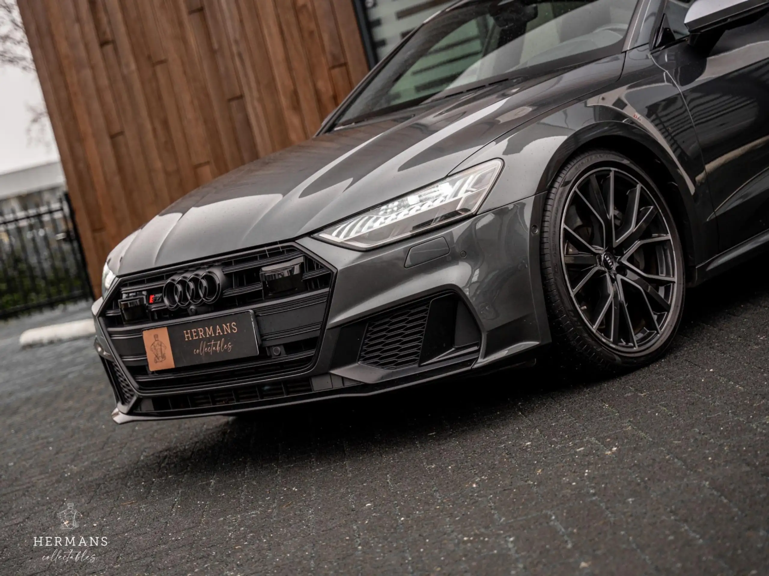 Audi - S7