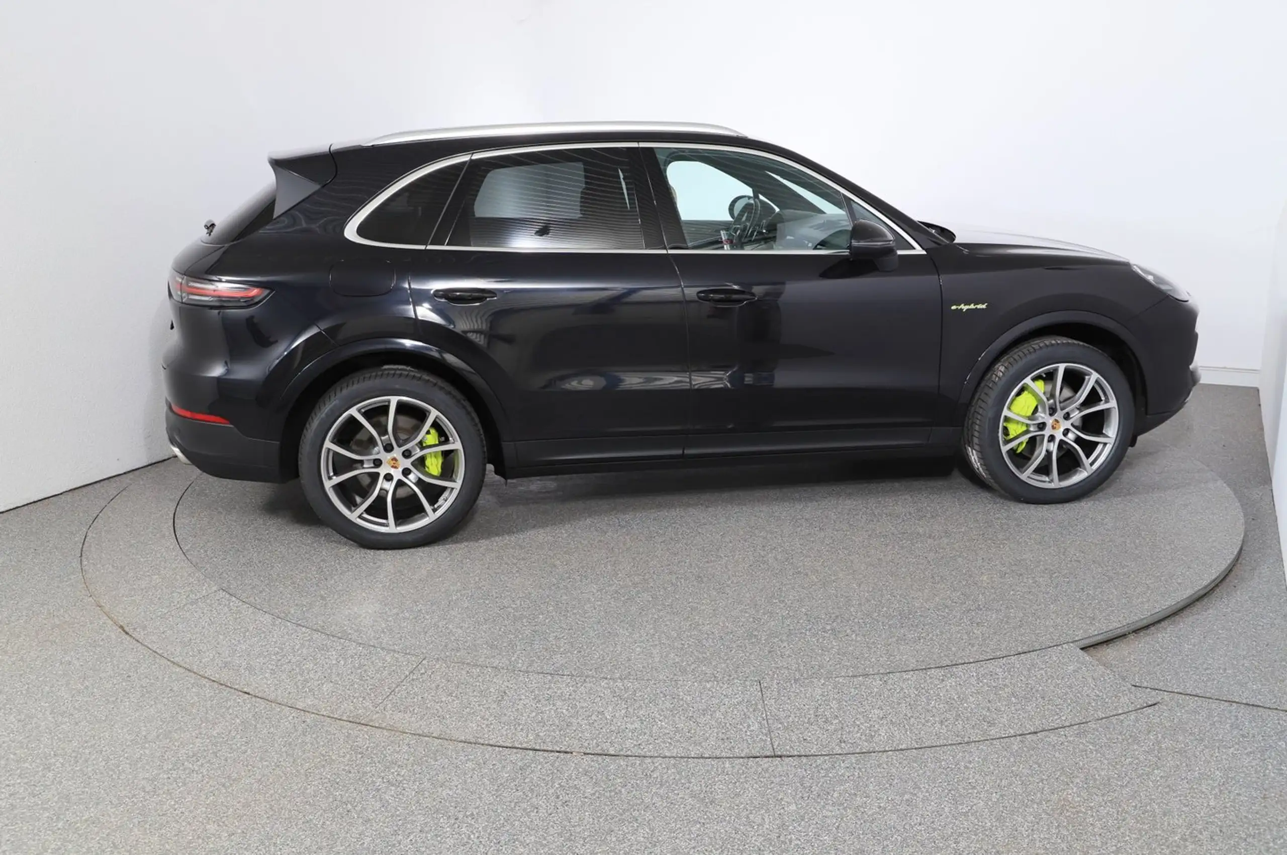 Porsche - Cayenne