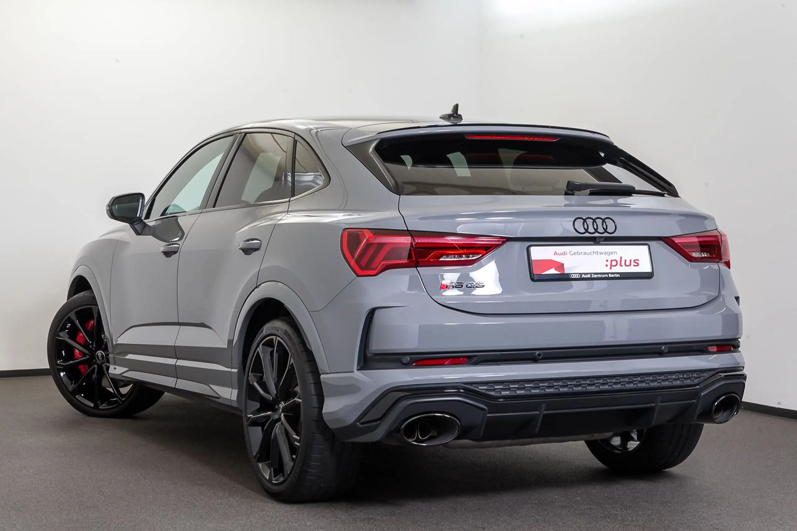 Audi - RS Q3