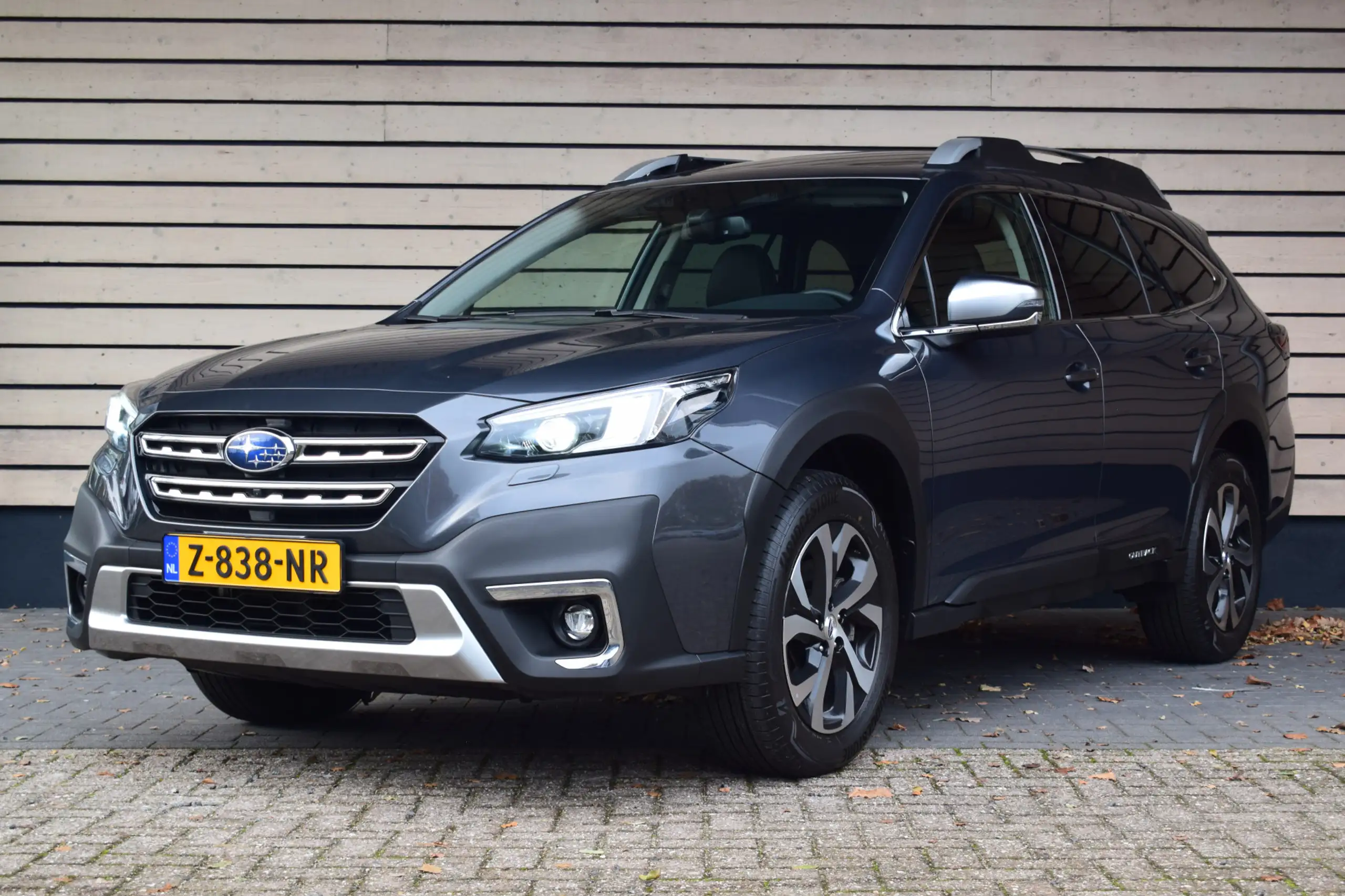 Subaru - OUTBACK