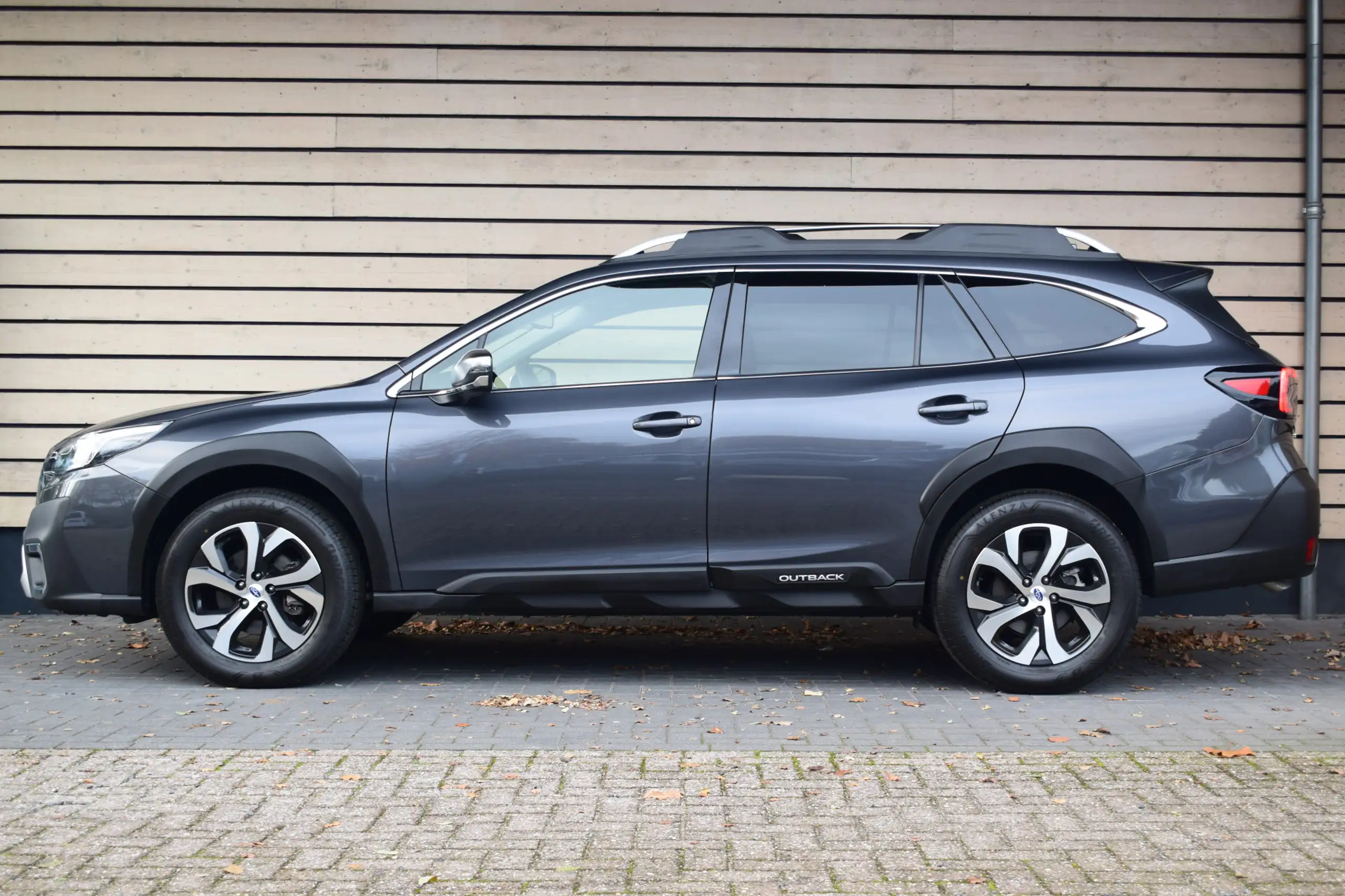 Subaru - OUTBACK