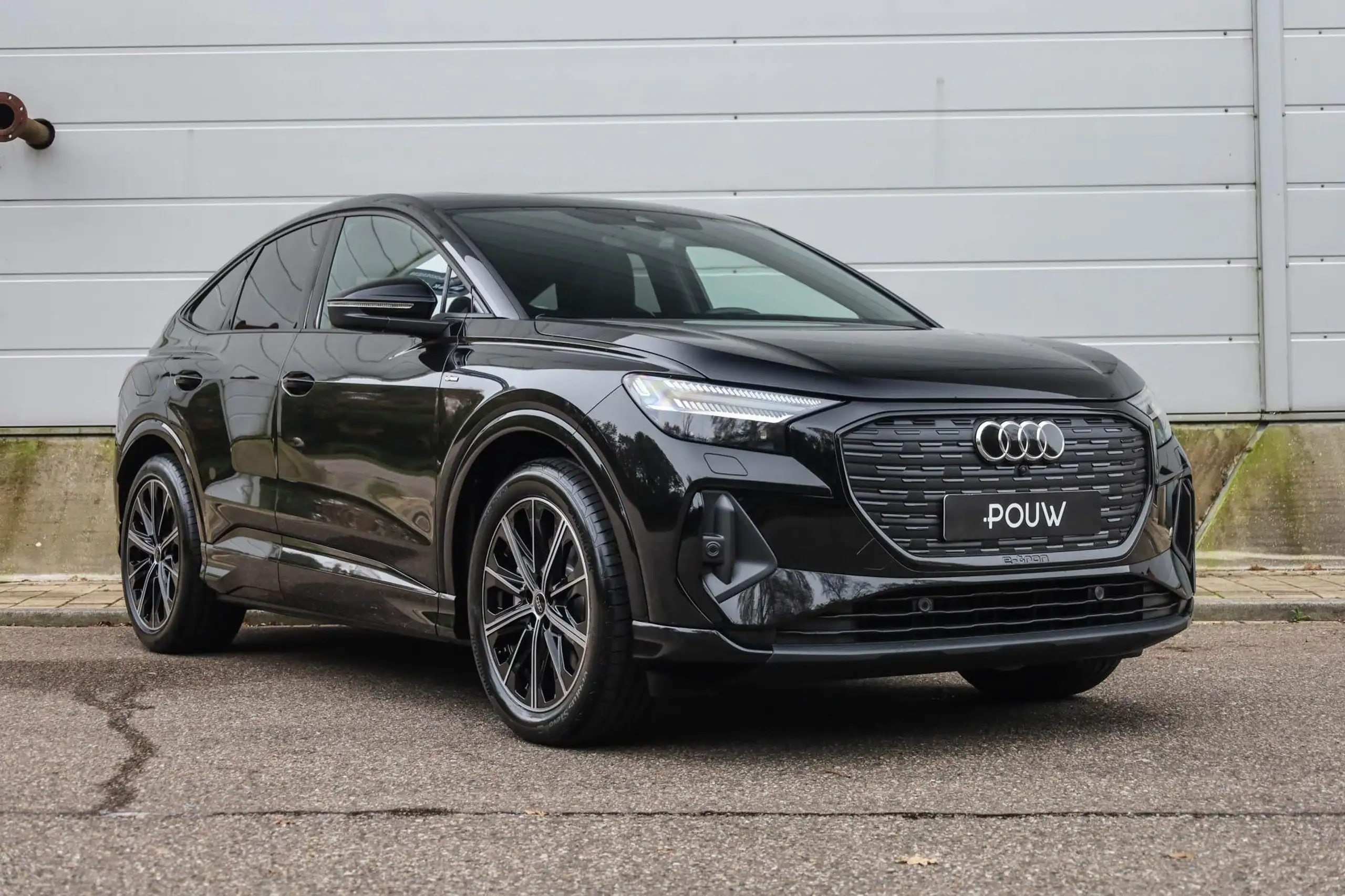 Audi - Q4 e-tron