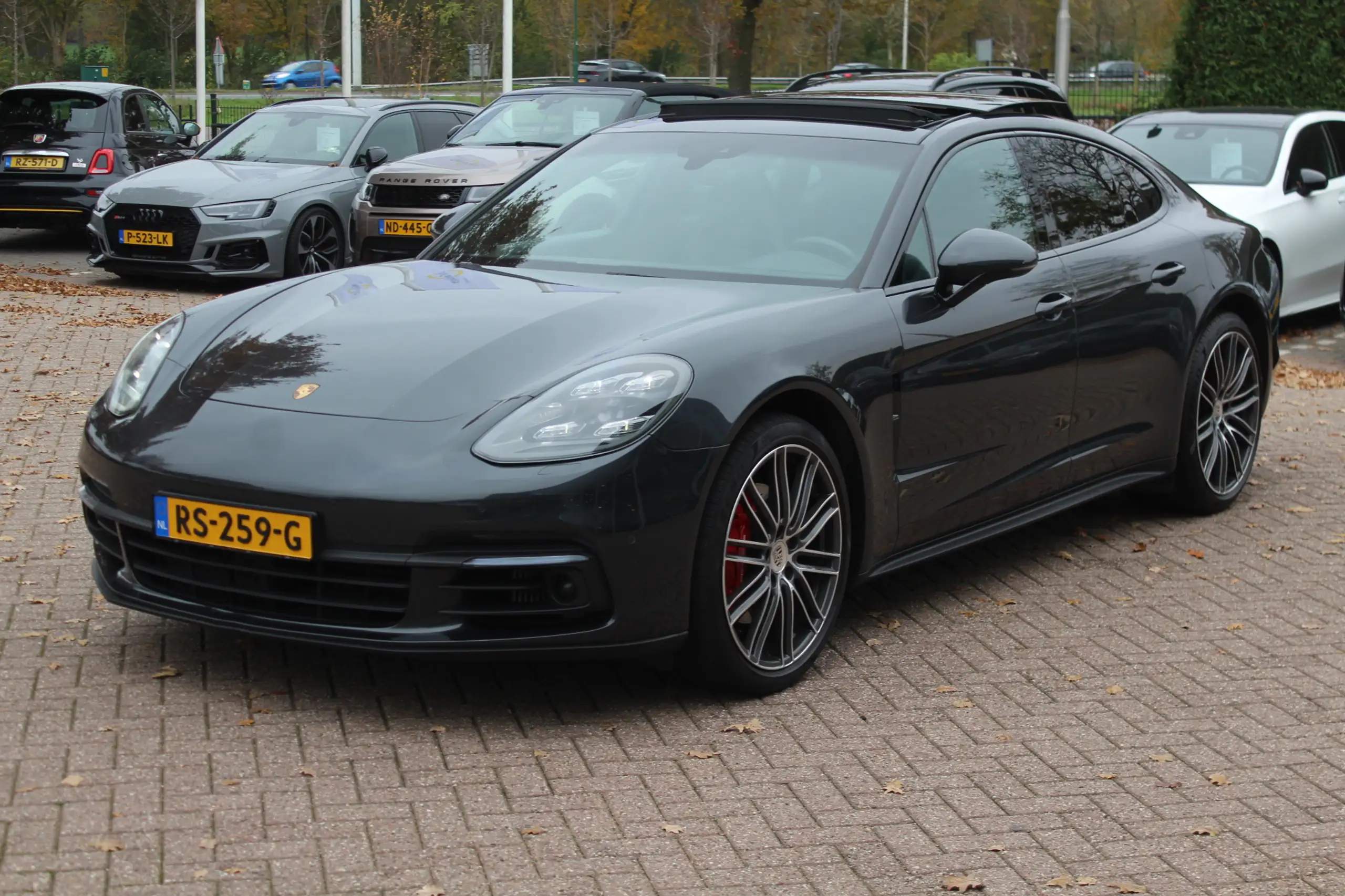 Porsche - Panamera