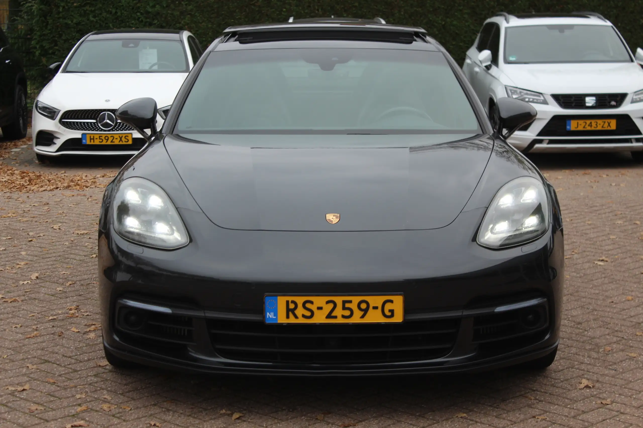 Porsche - Panamera