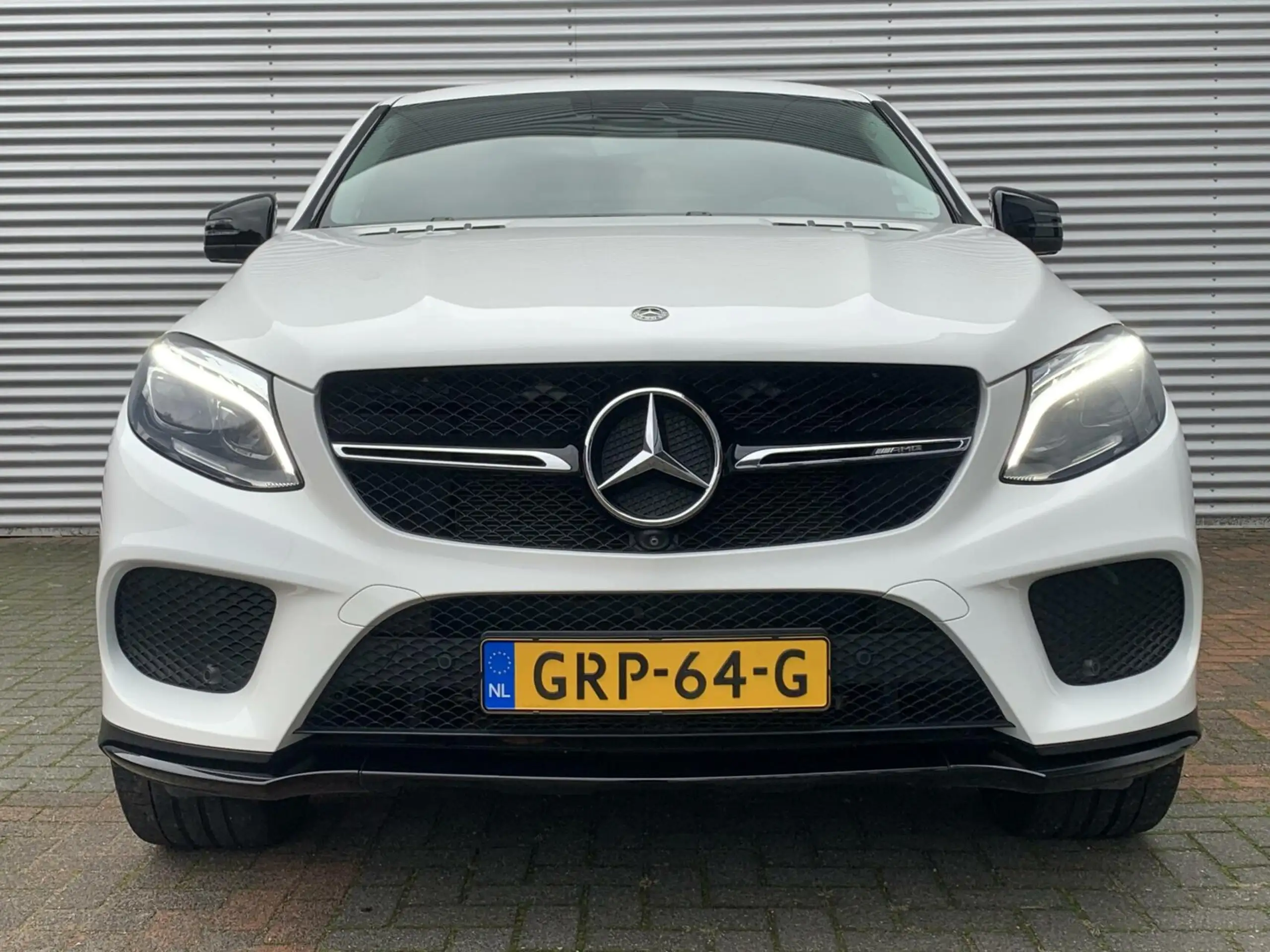 Mercedes-Benz - GLE 43 AMG