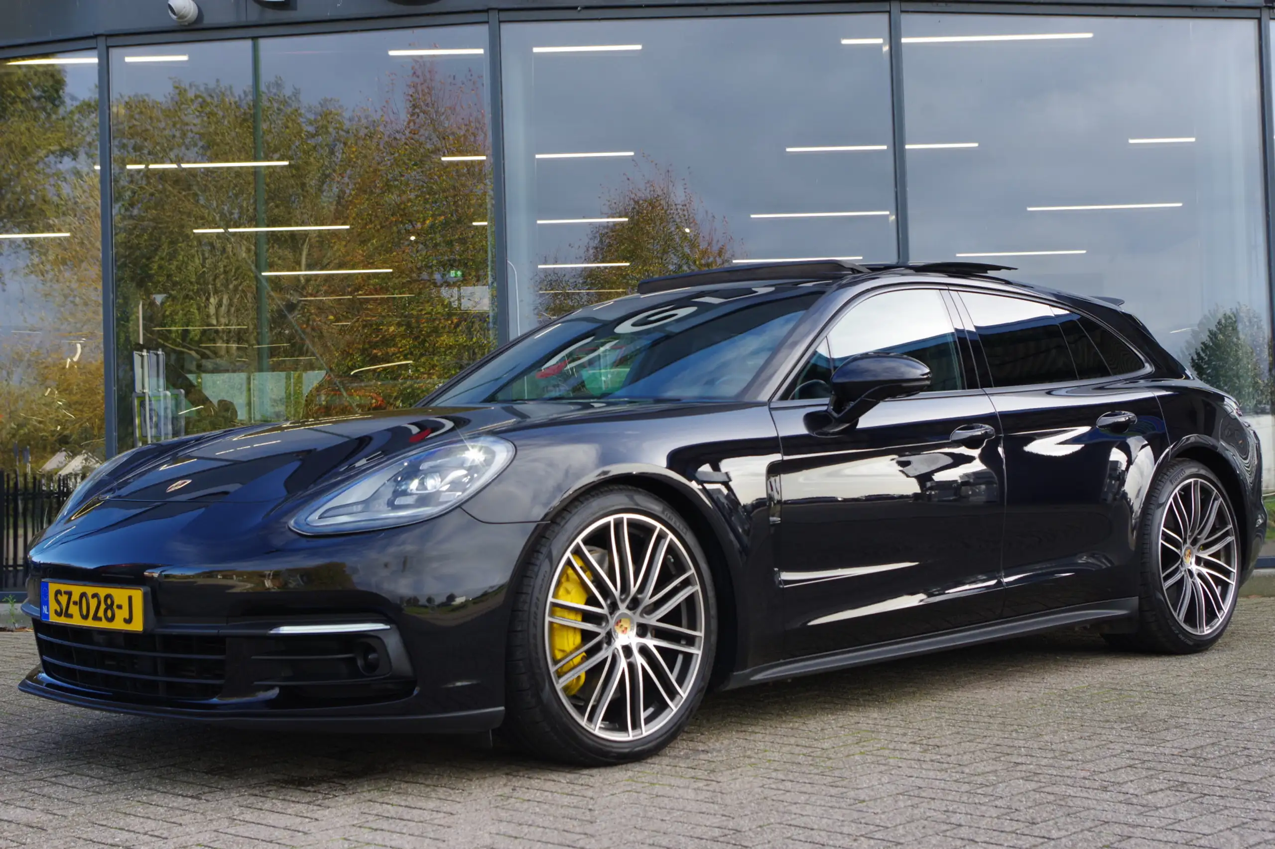 Porsche - Panamera