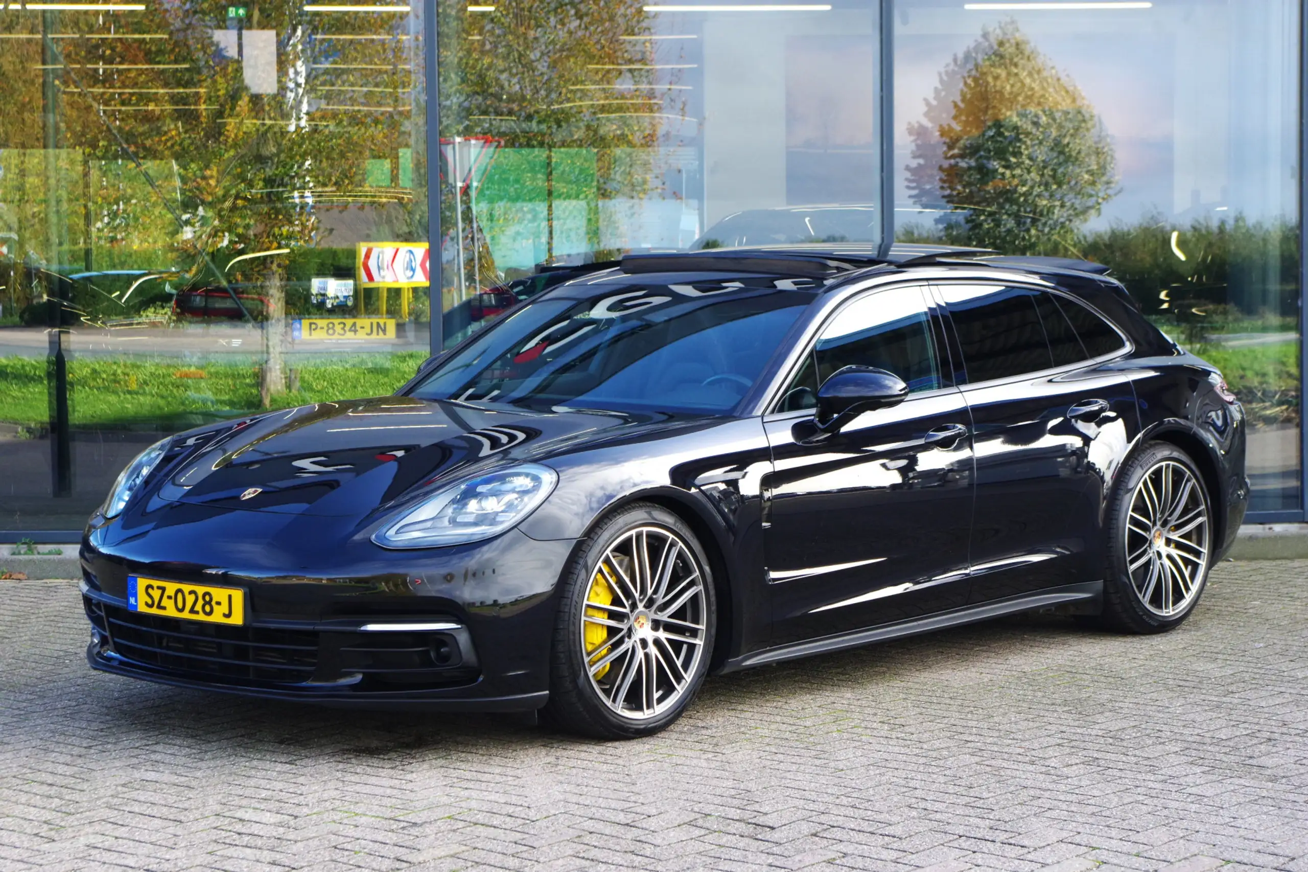 Porsche - Panamera