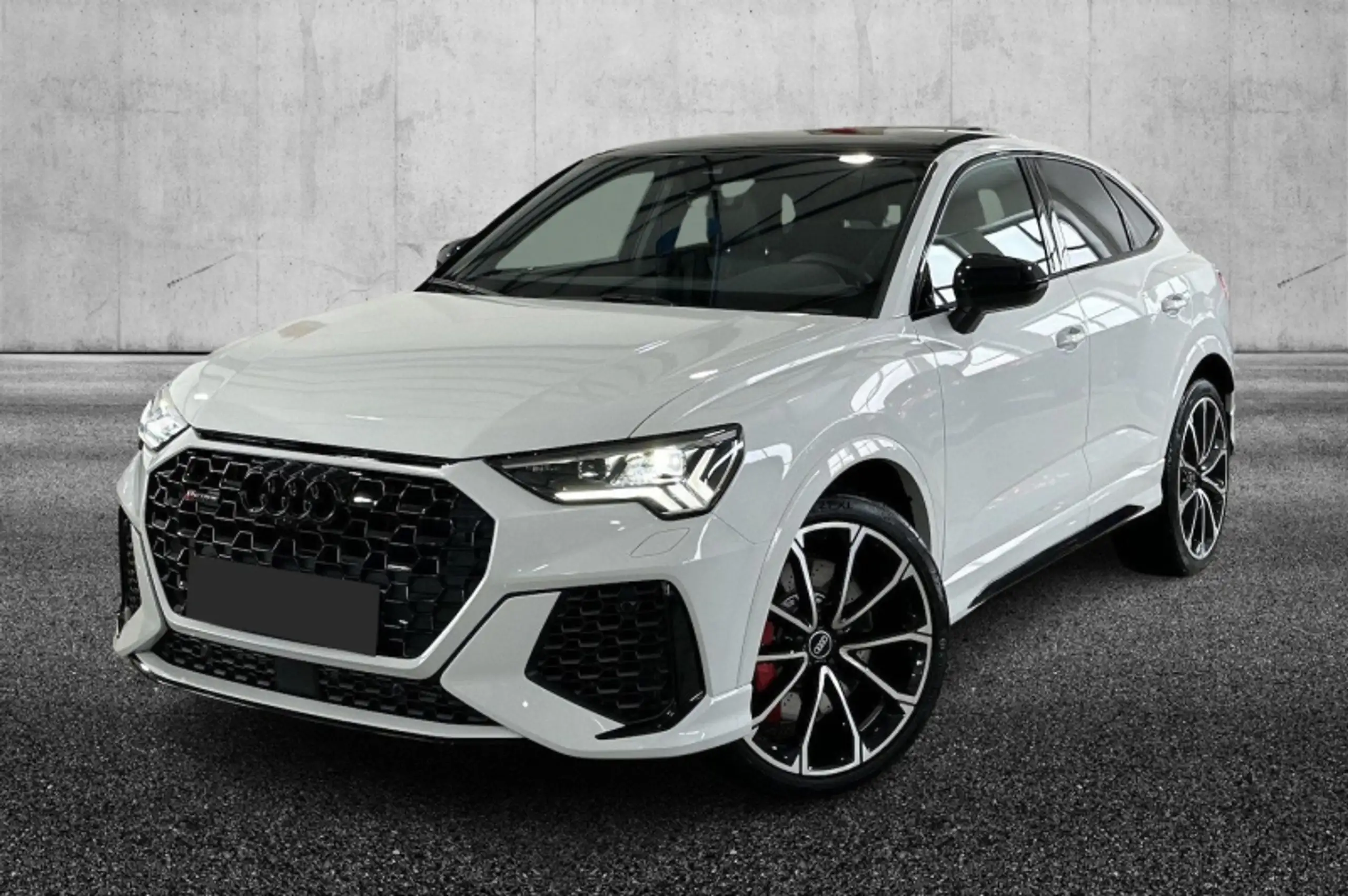 Audi - RS Q3