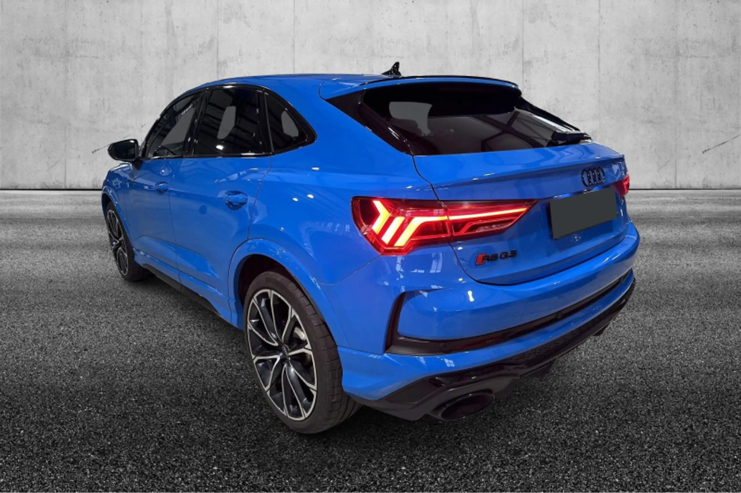 Audi - RS Q3