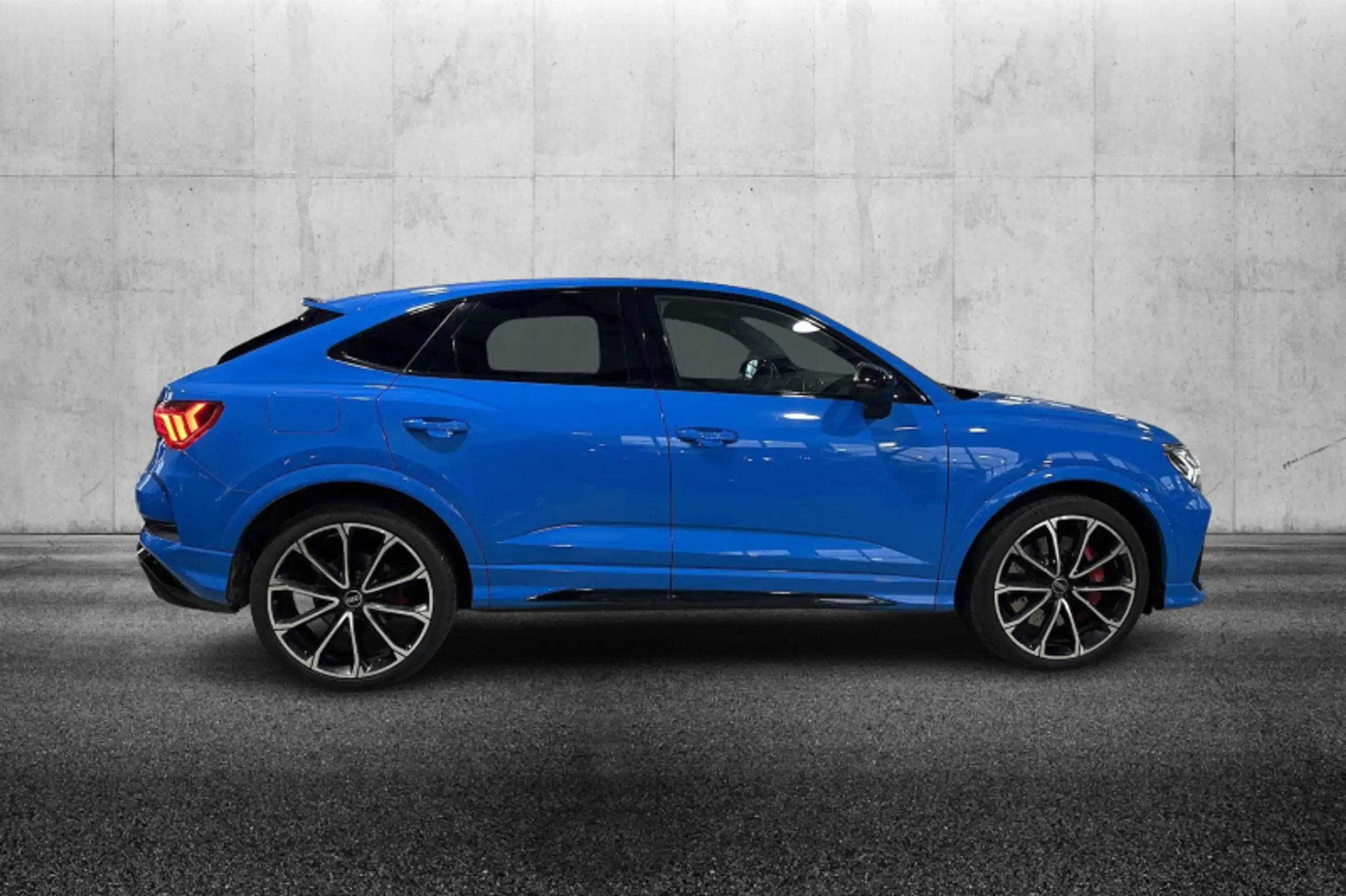 Audi - RS Q3