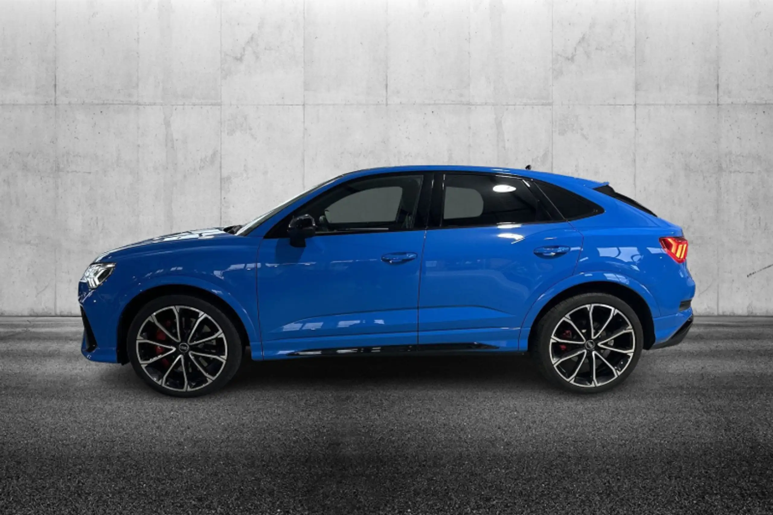 Audi - RS Q3