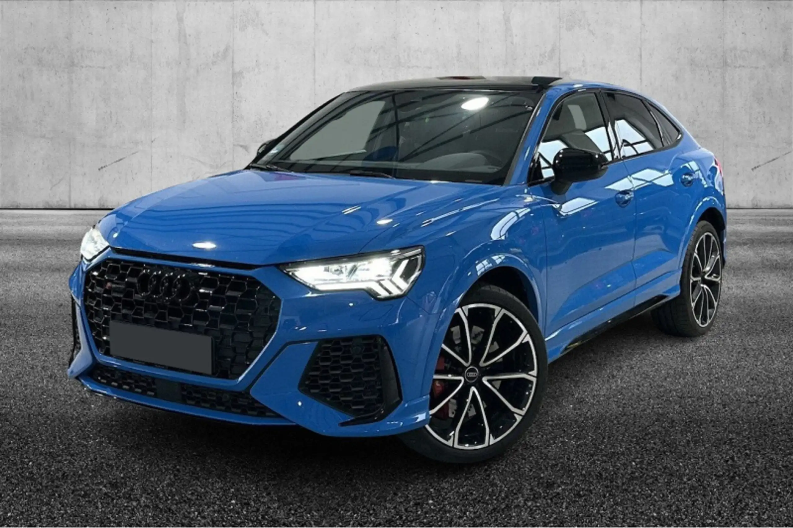 Audi - RS Q3