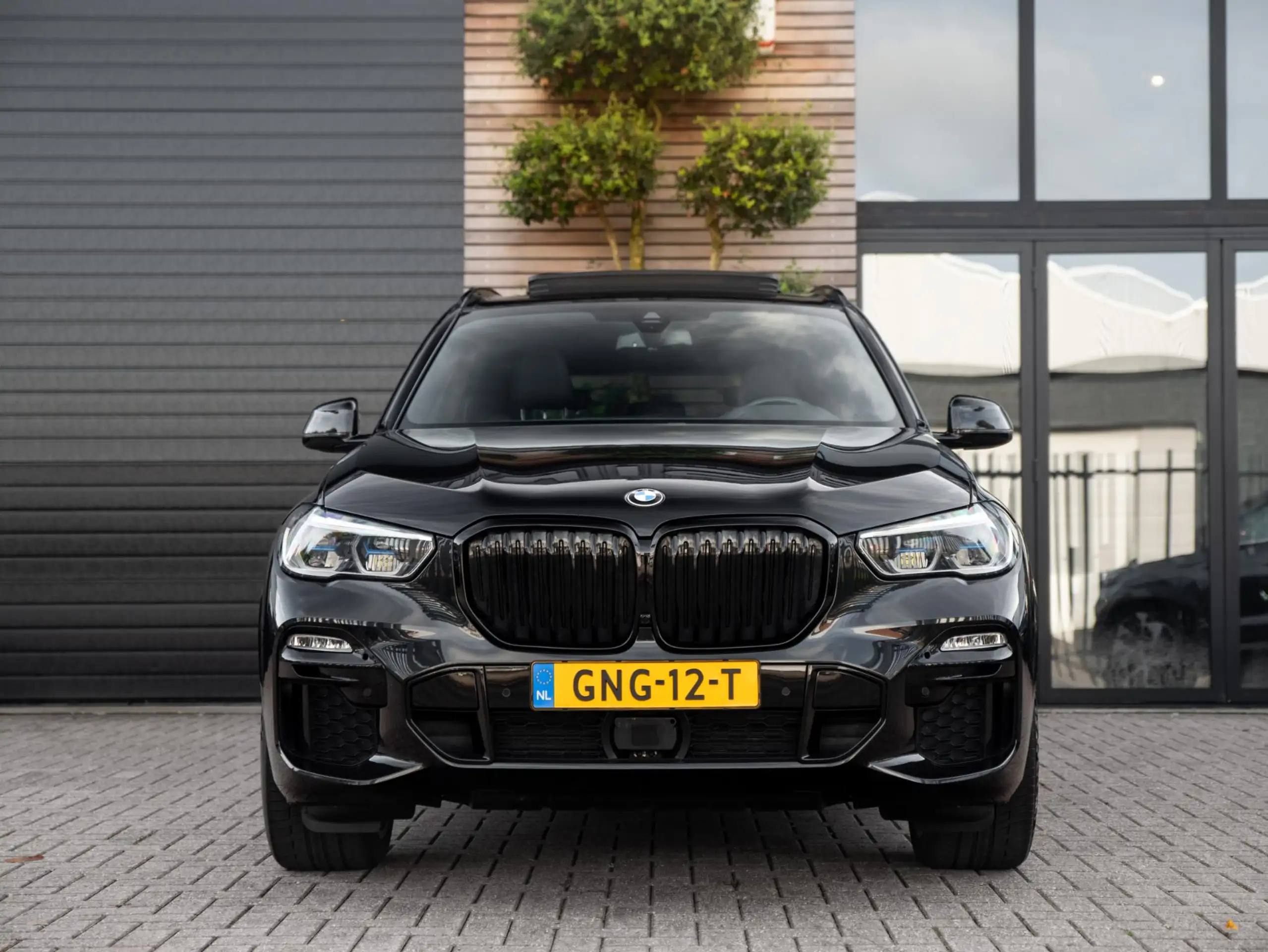 BMW - X5