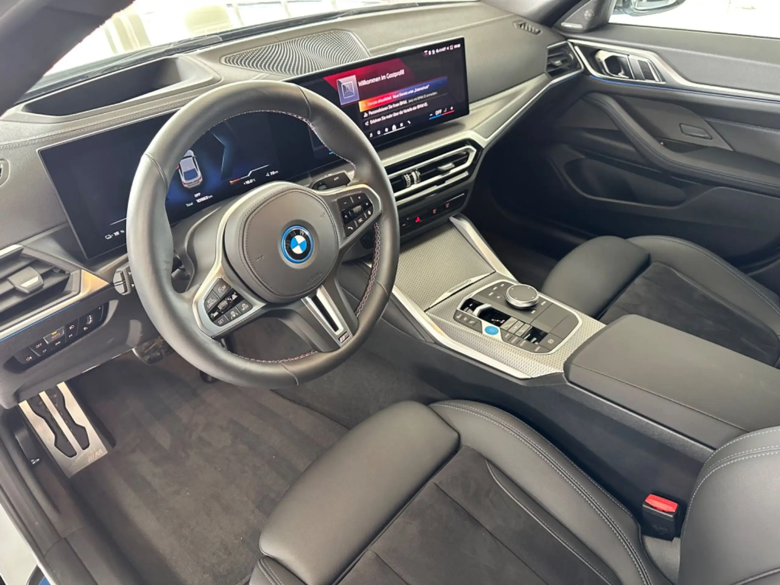 BMW - i4