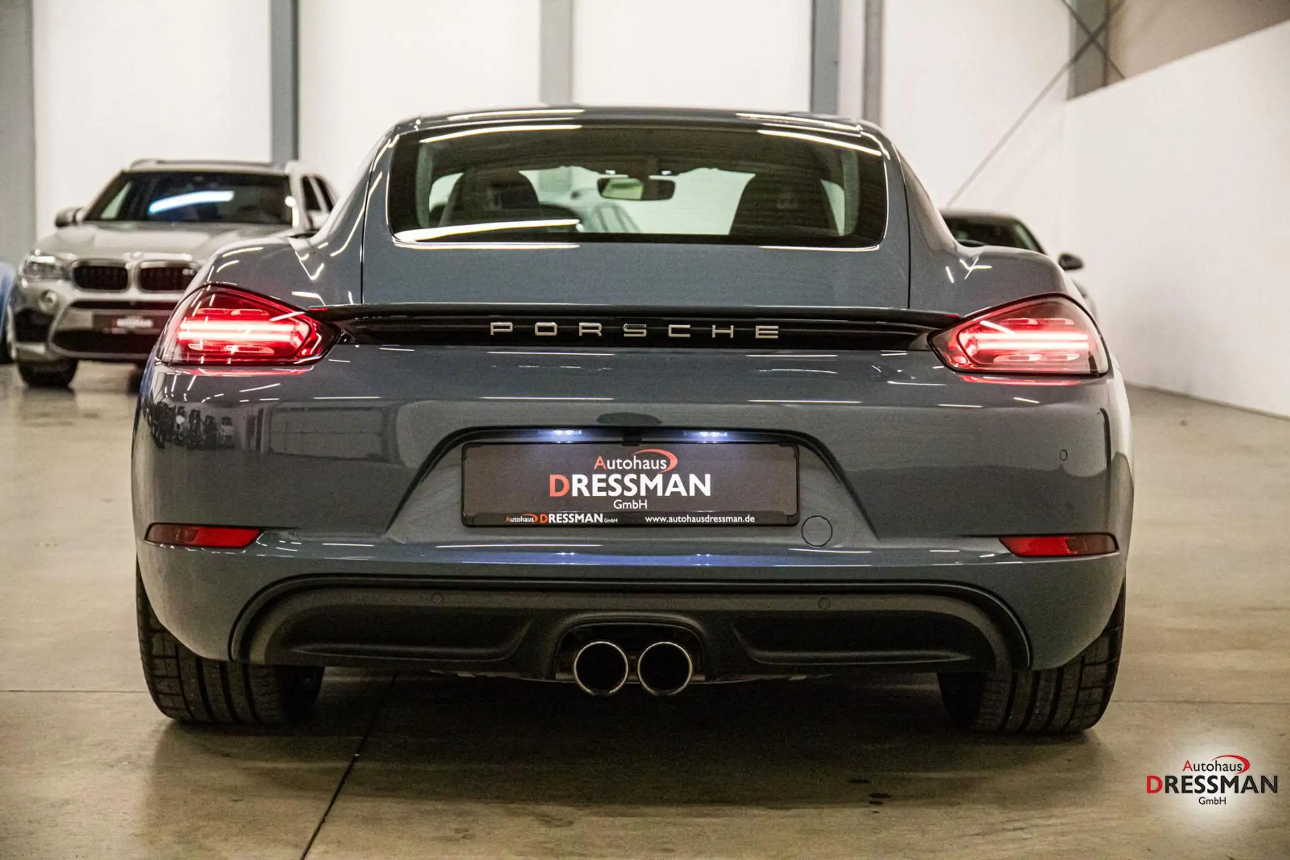 Porsche - Cayman