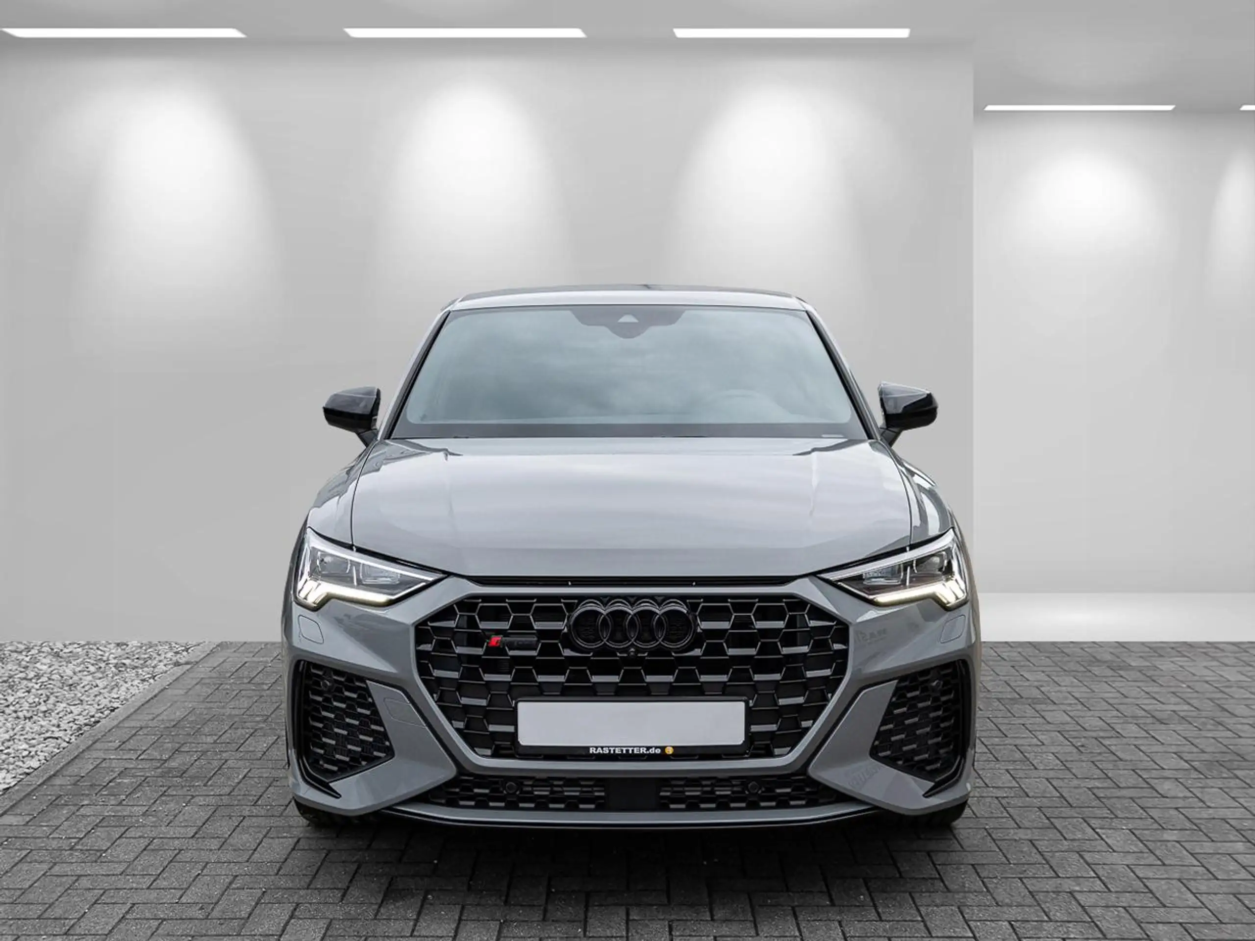 Audi - RS Q3