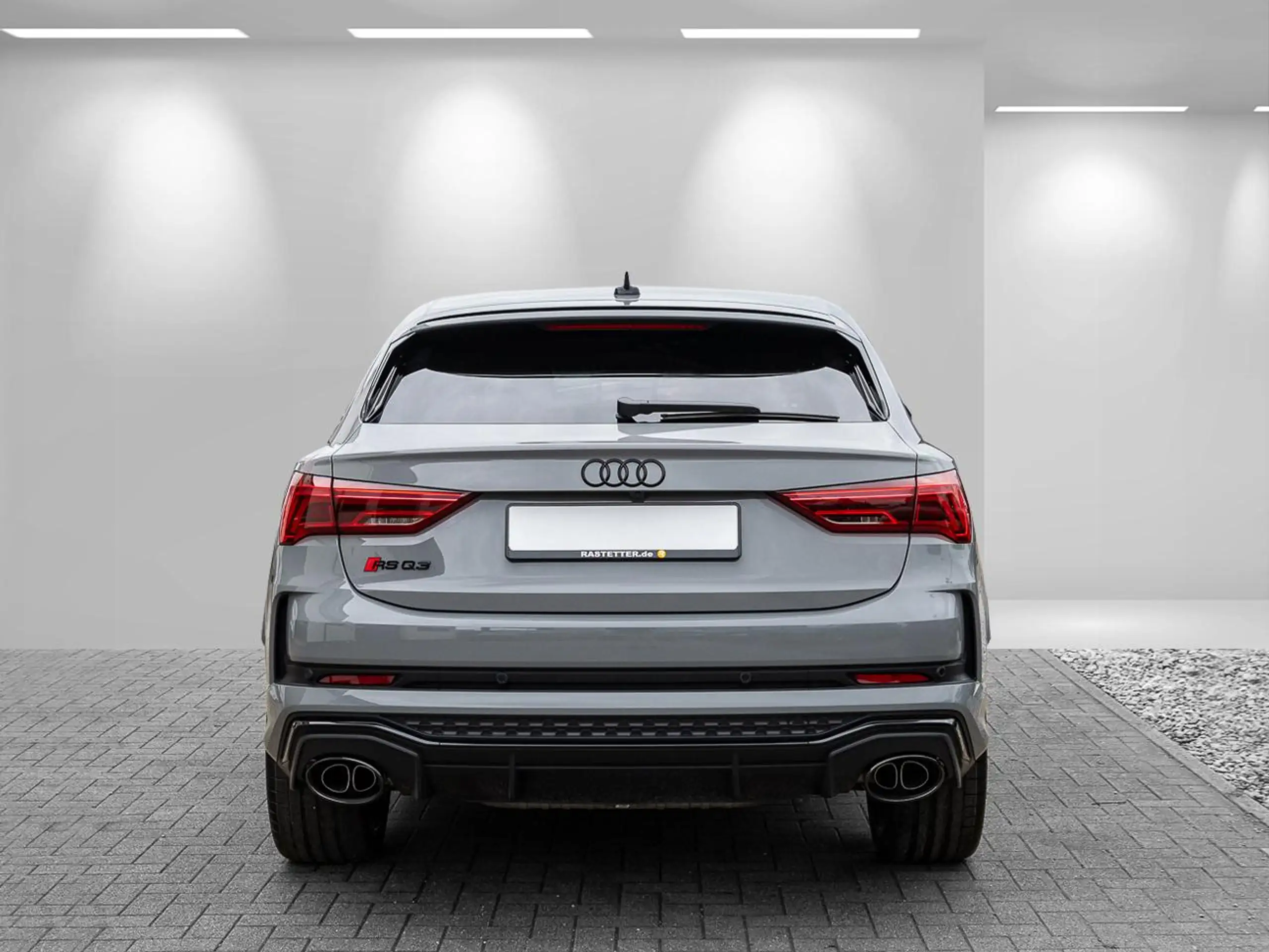 Audi - RS Q3