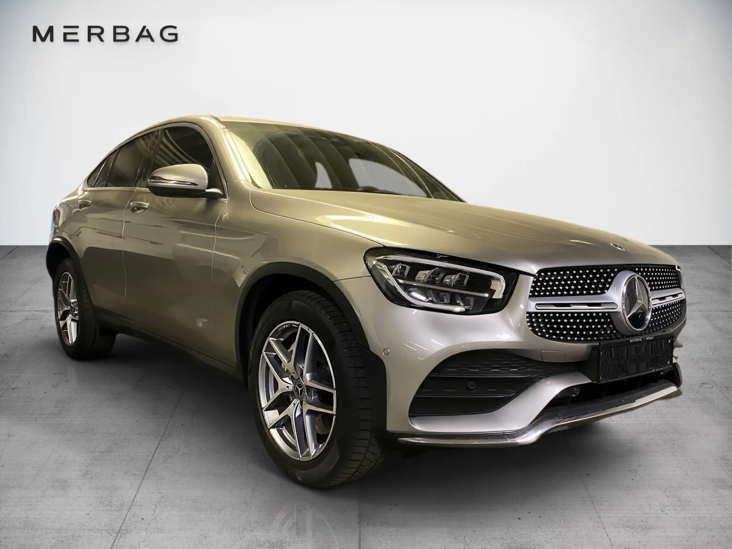 Mercedes-Benz - GLC 220