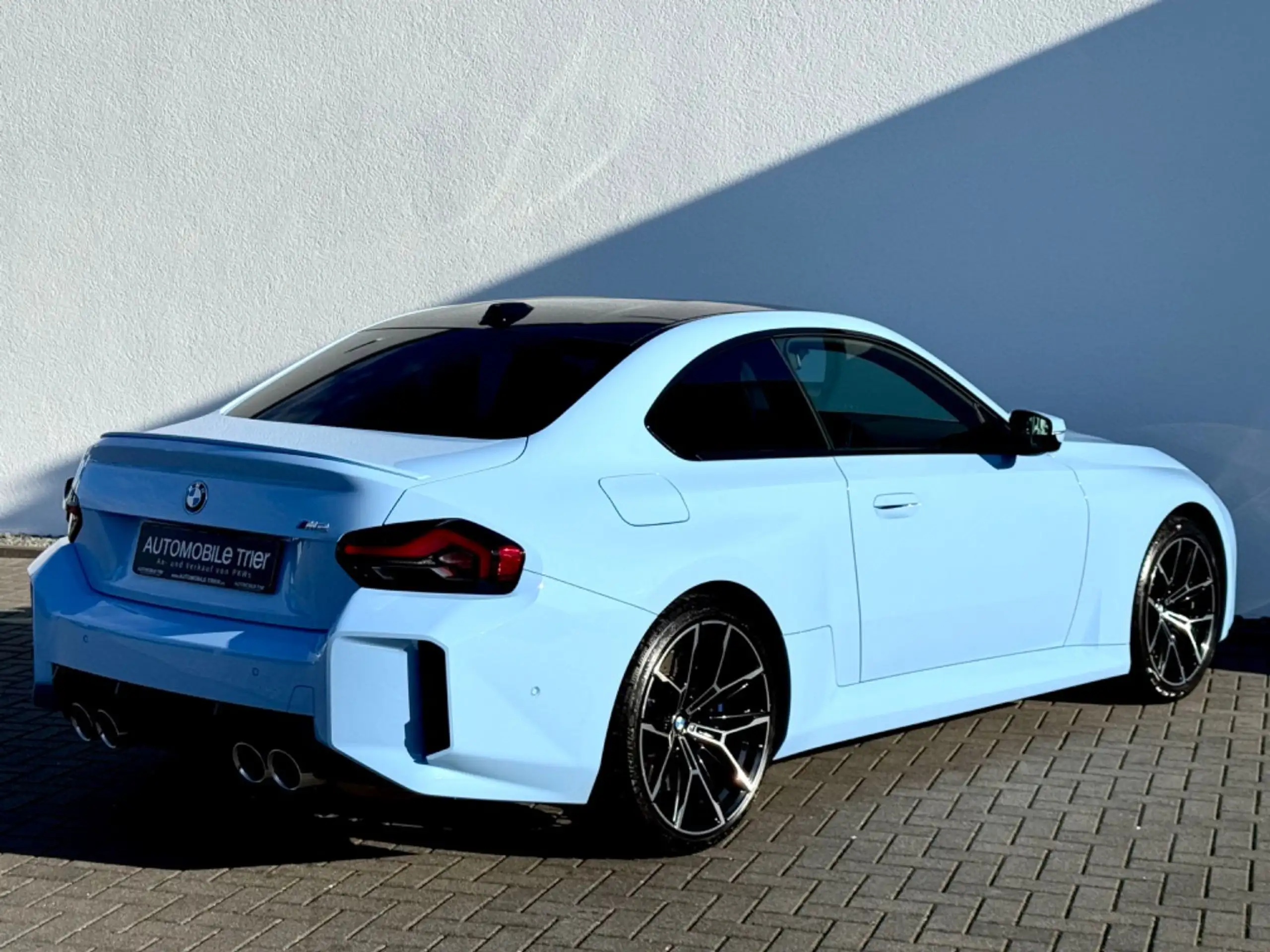 BMW - M2