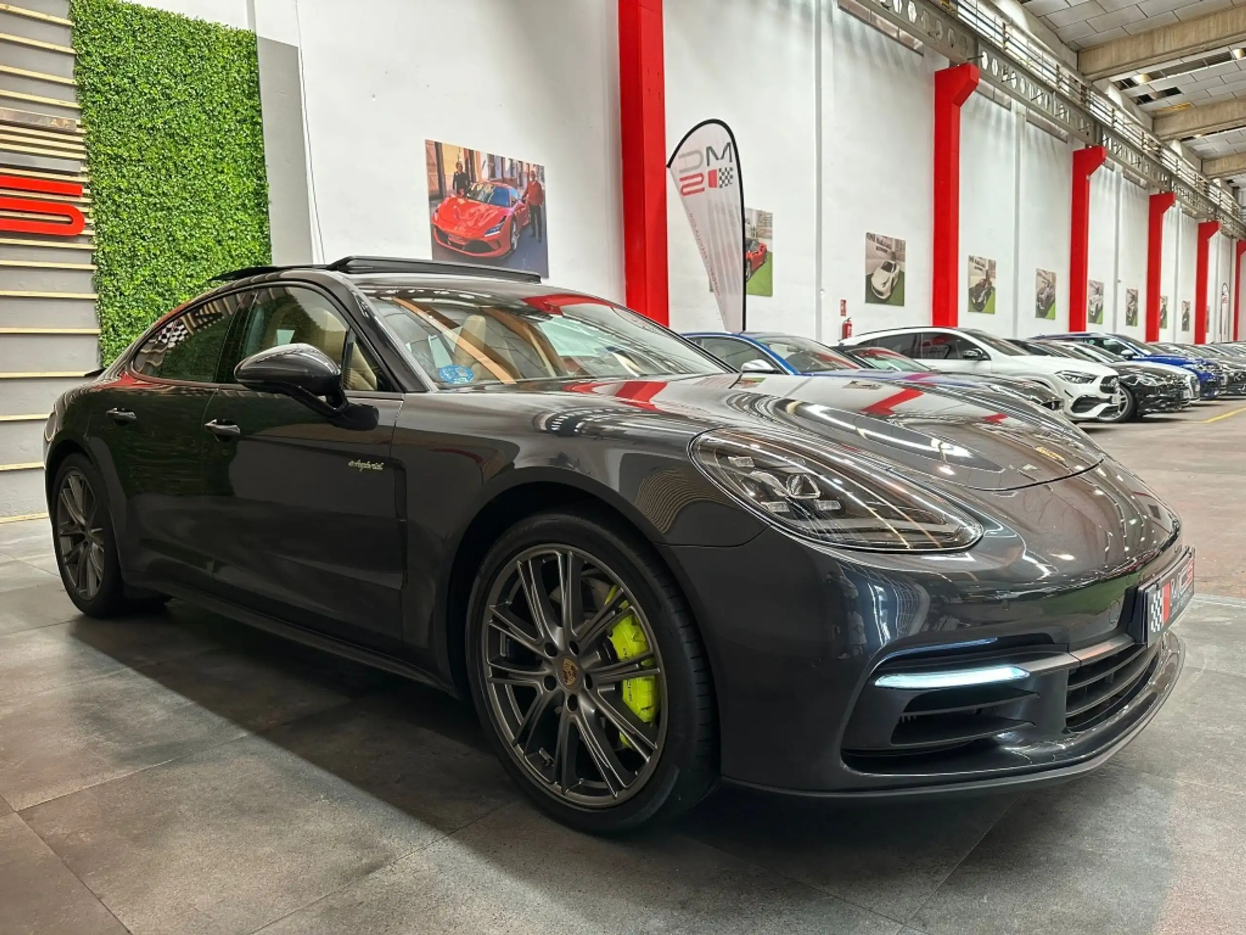 Porsche - Panamera