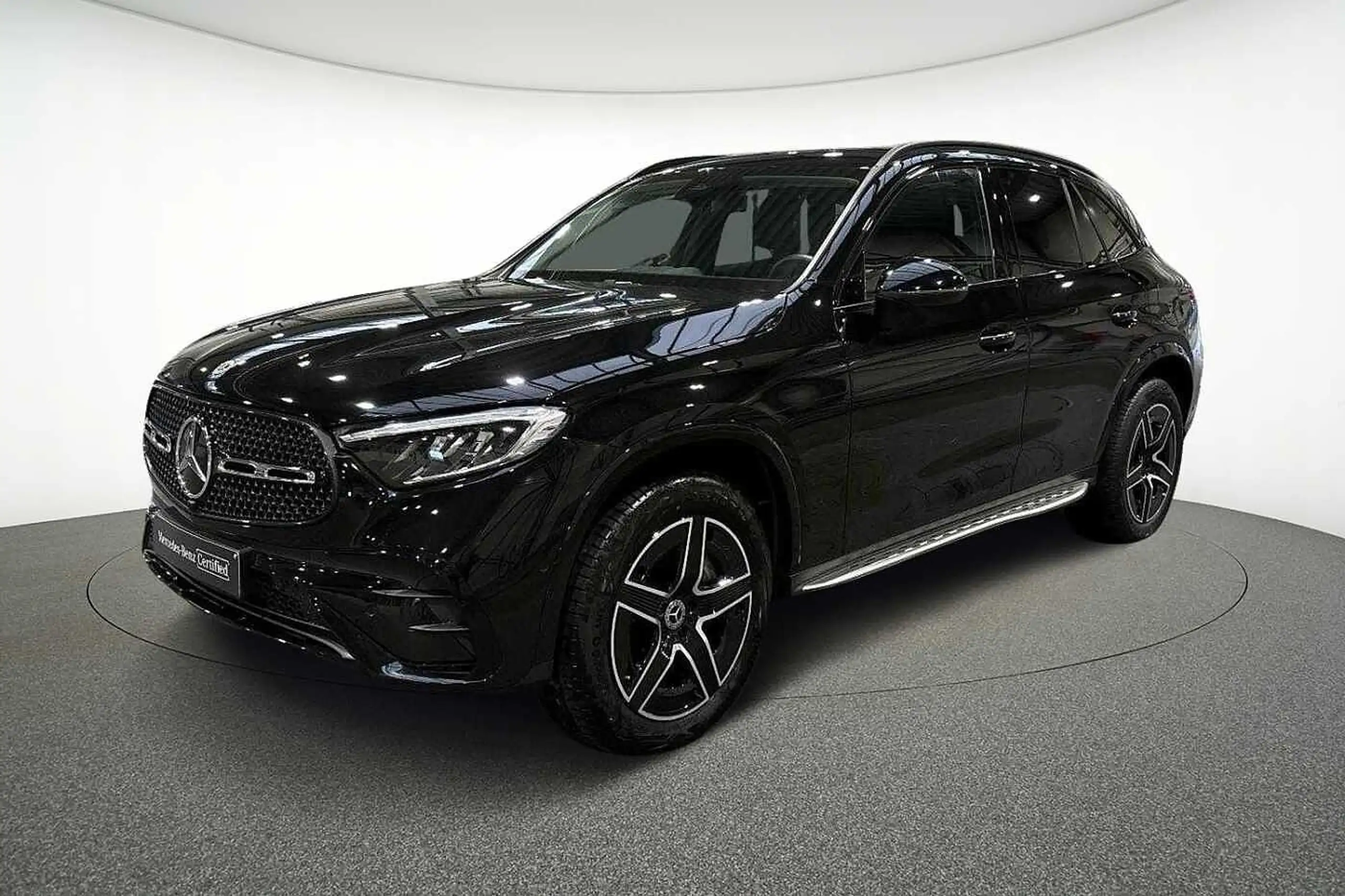 Mercedes-Benz - GLC 300