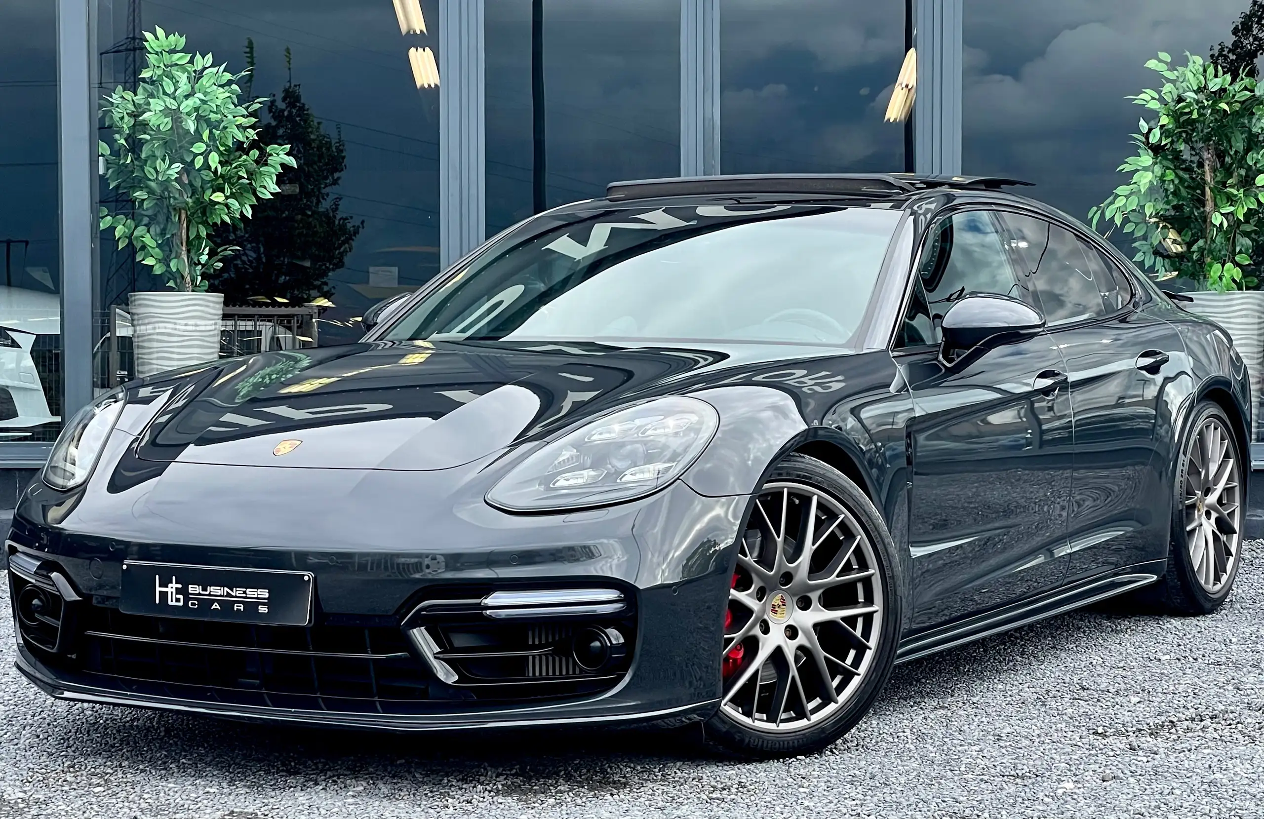 Porsche - Panamera