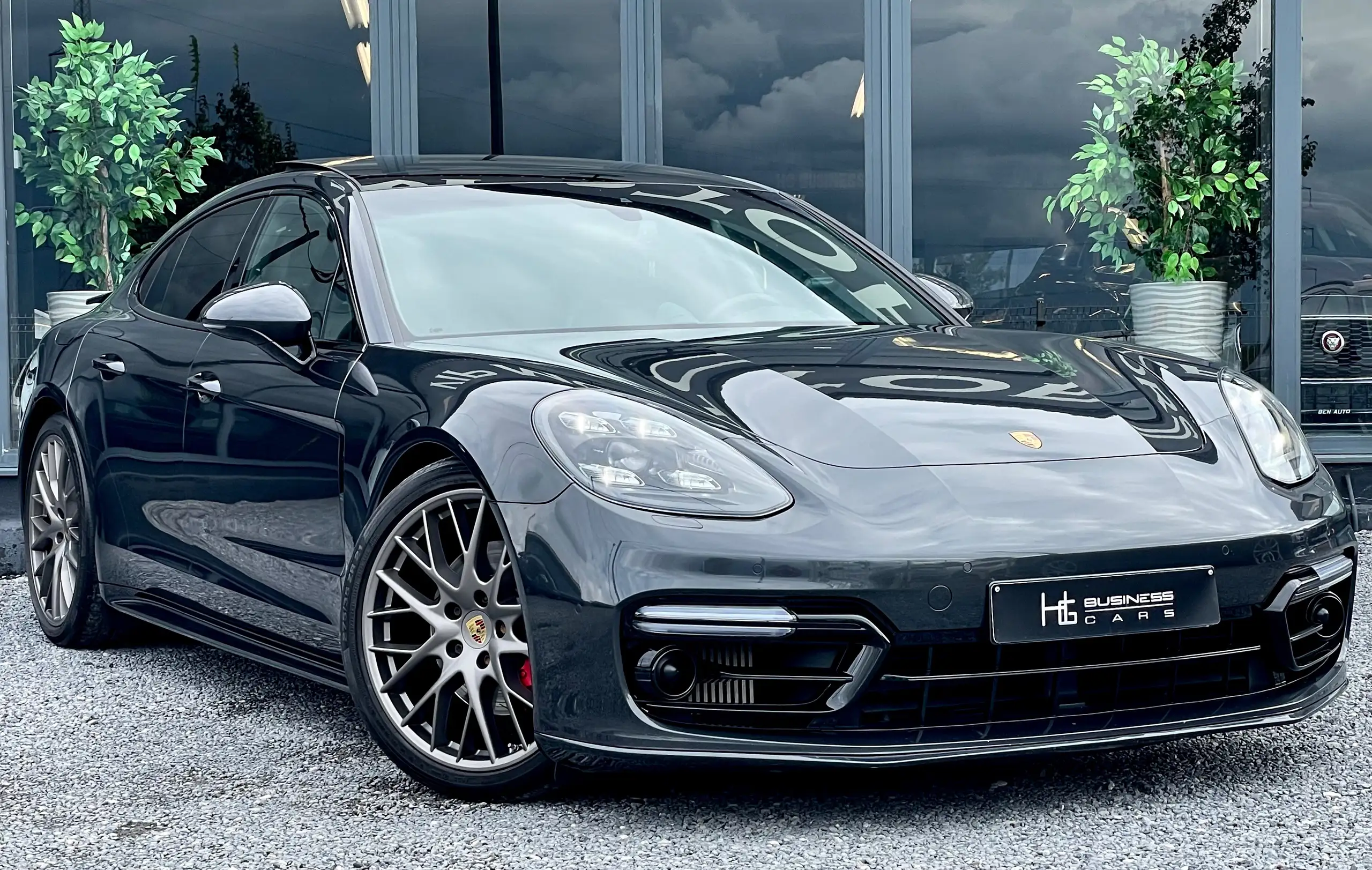 Porsche - Panamera