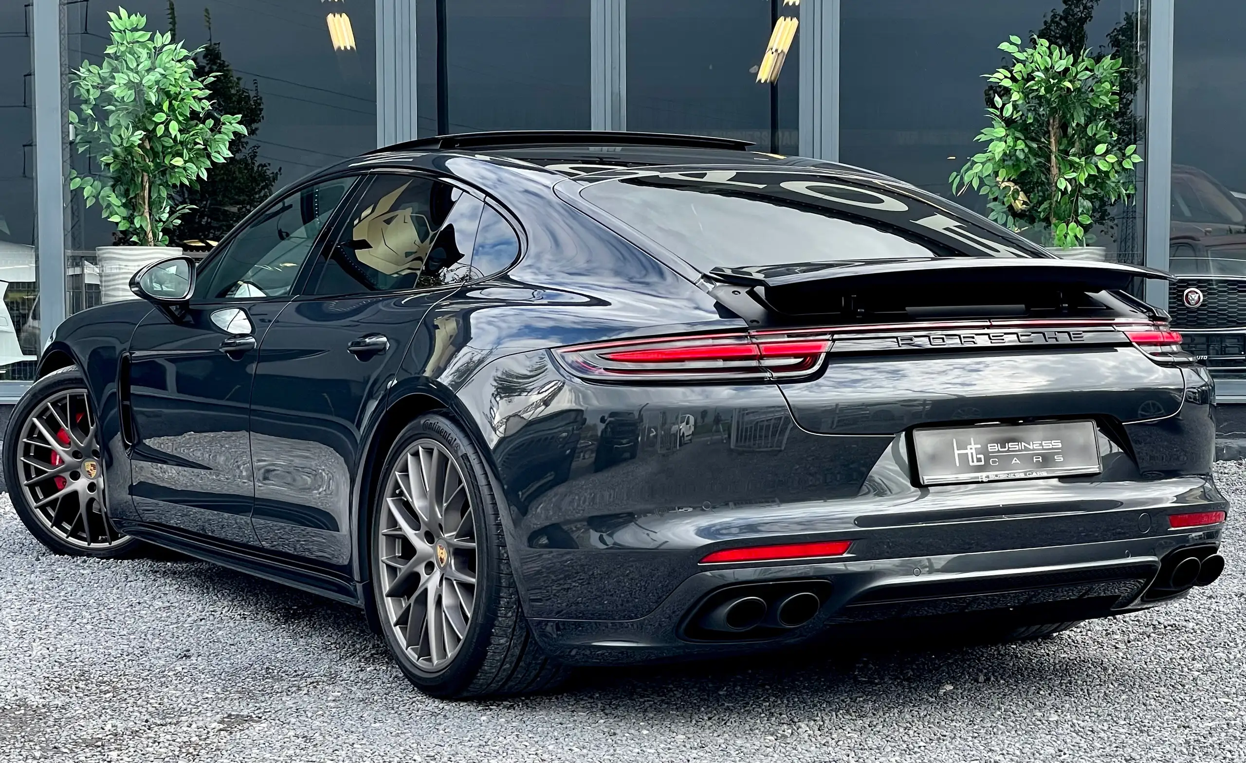 Porsche - Panamera