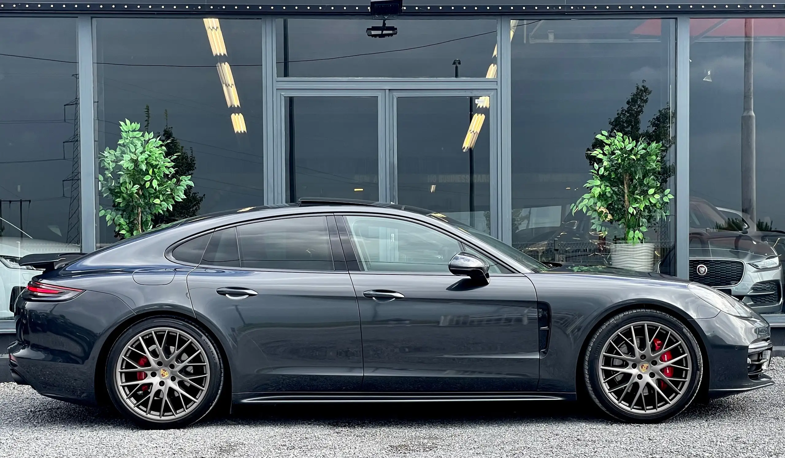 Porsche - Panamera