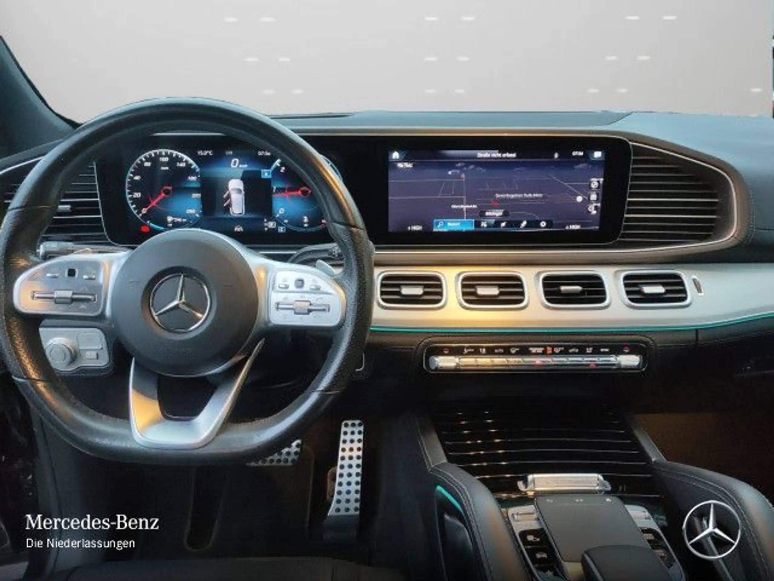 Mercedes-Benz - GLE 300