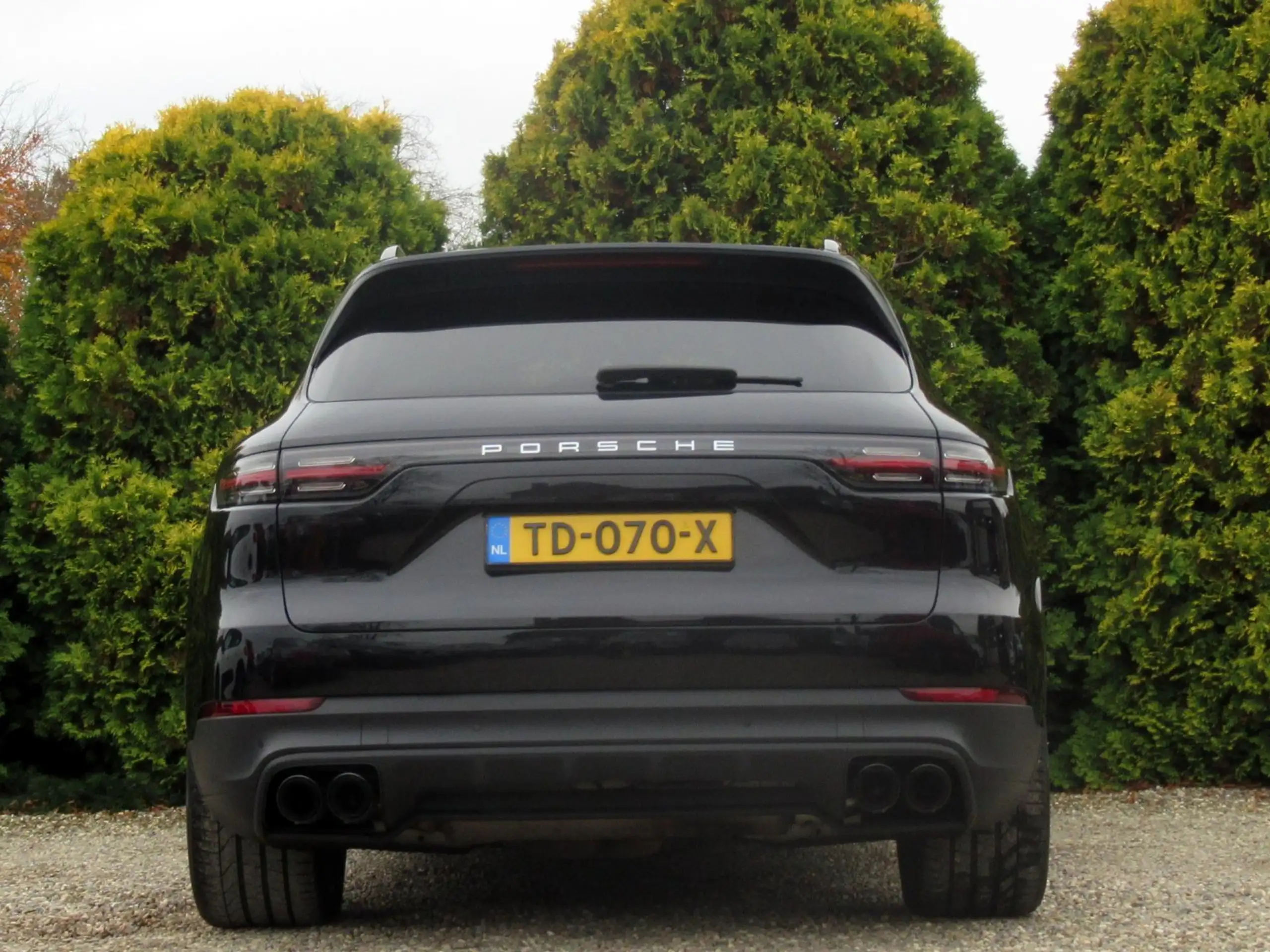 Porsche - Cayenne