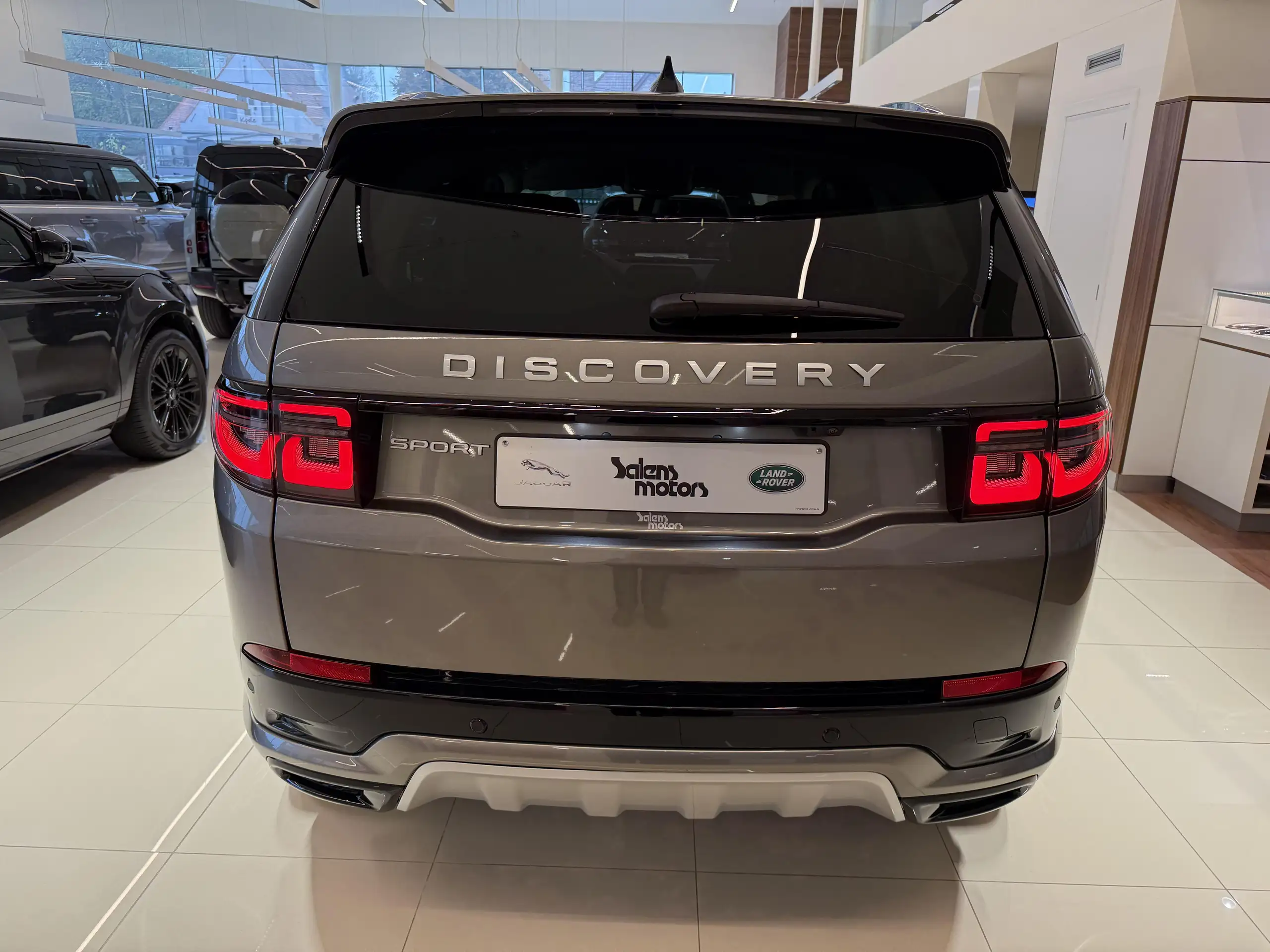 Land Rover - Discovery Sport