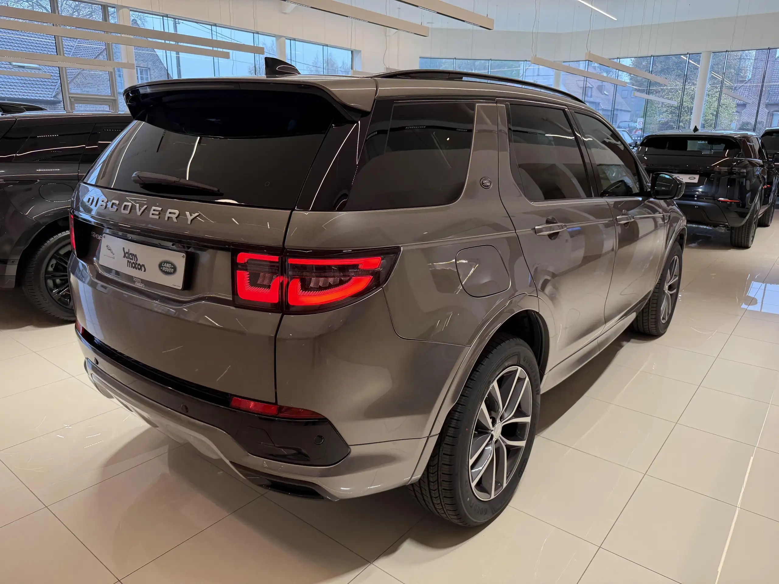 Land Rover - Discovery Sport