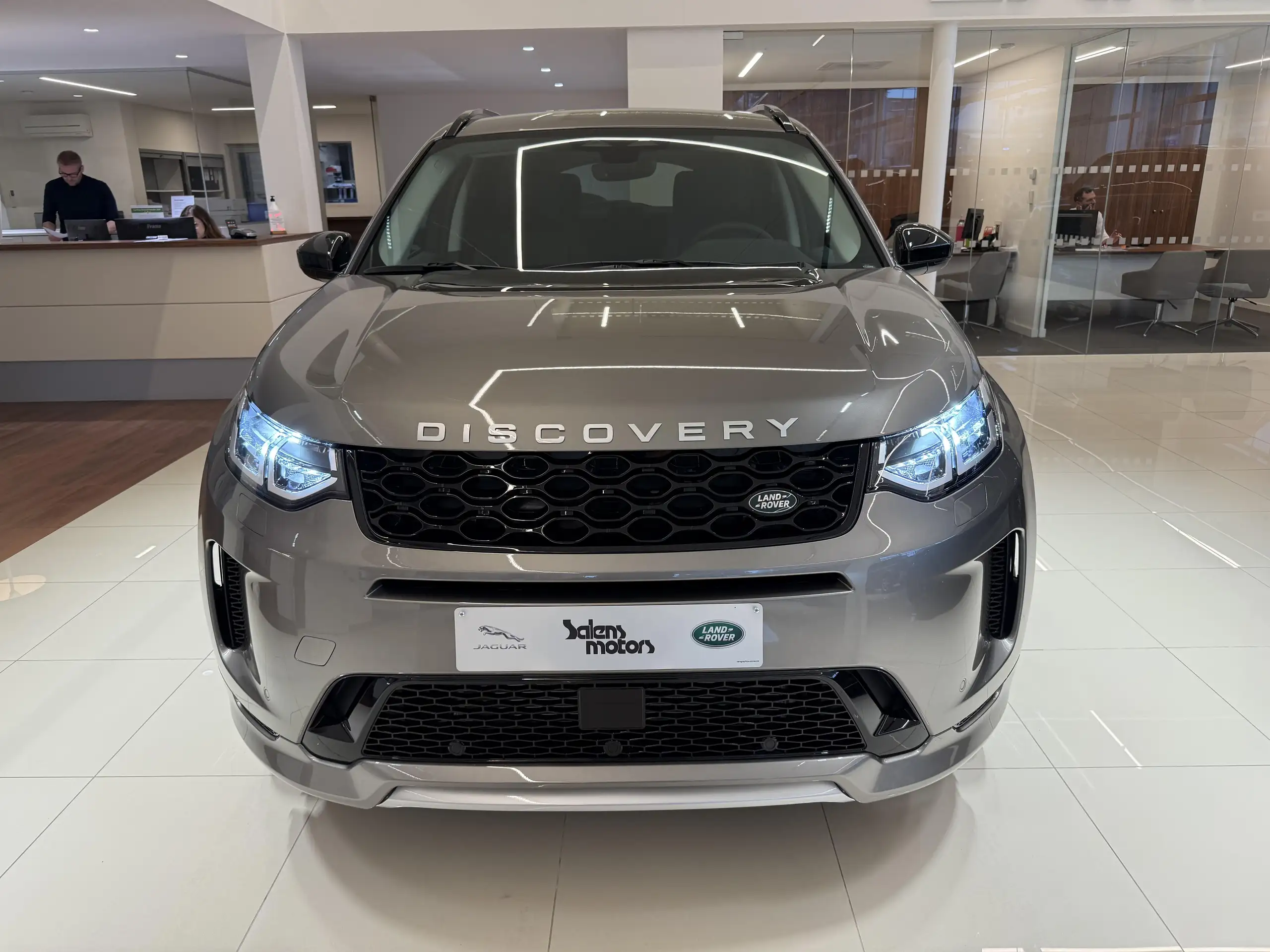 Land Rover - Discovery Sport