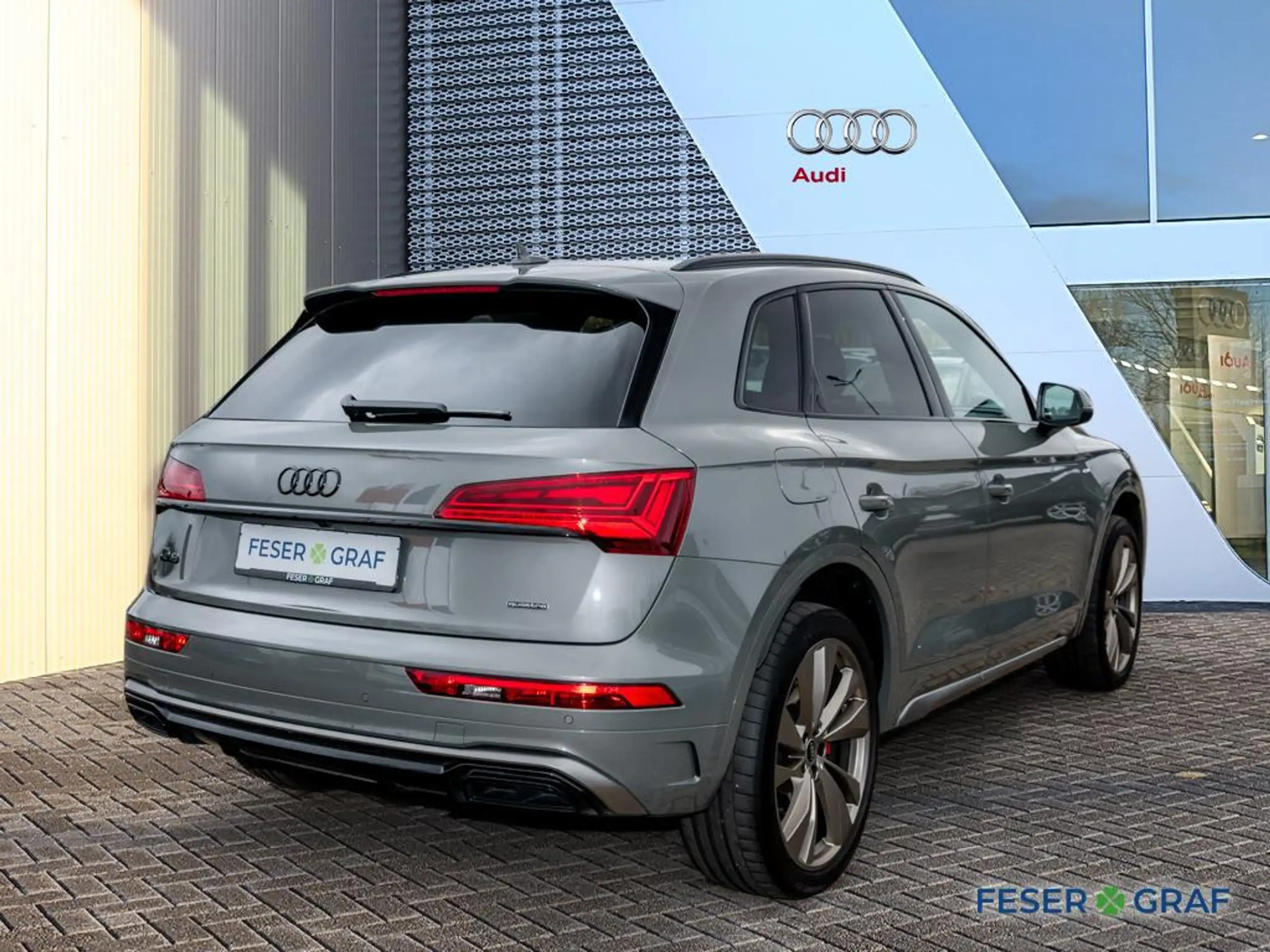 Audi - Q5