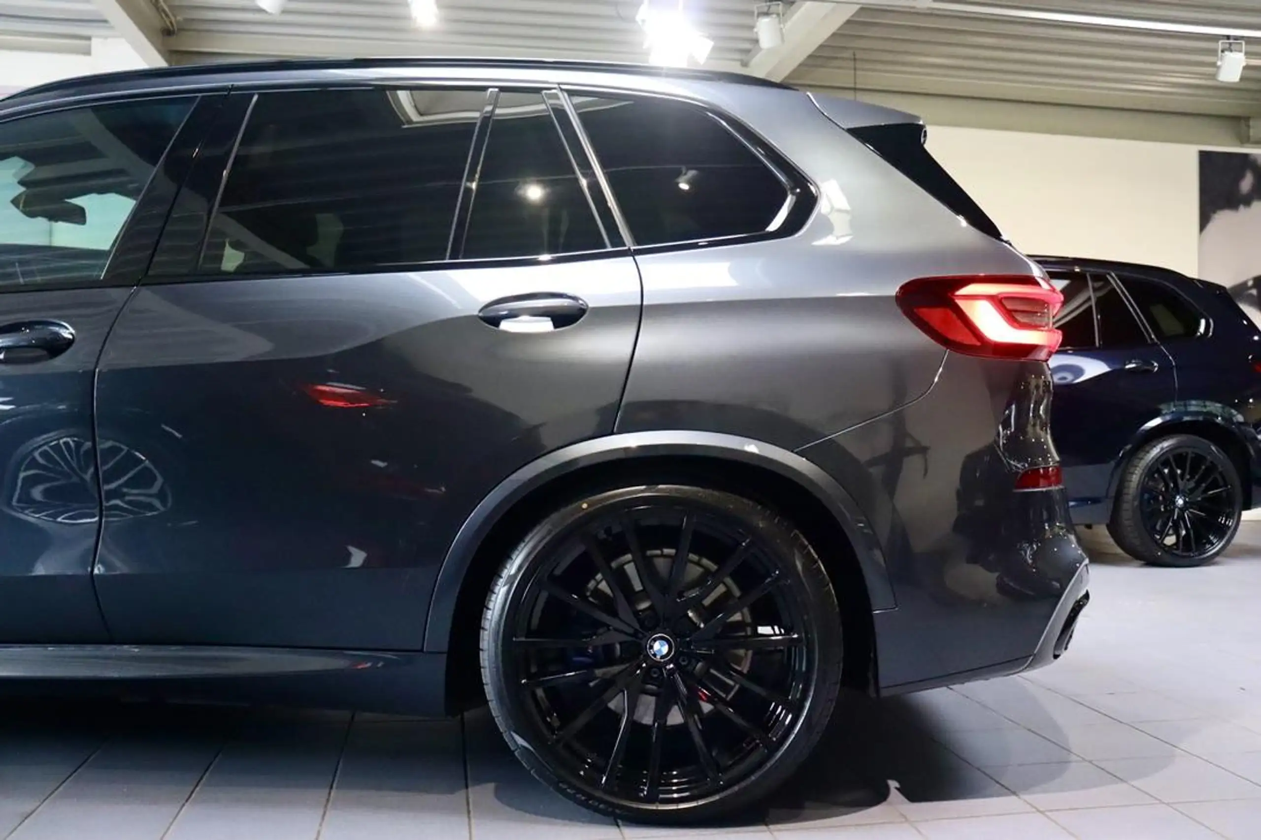 BMW - X5