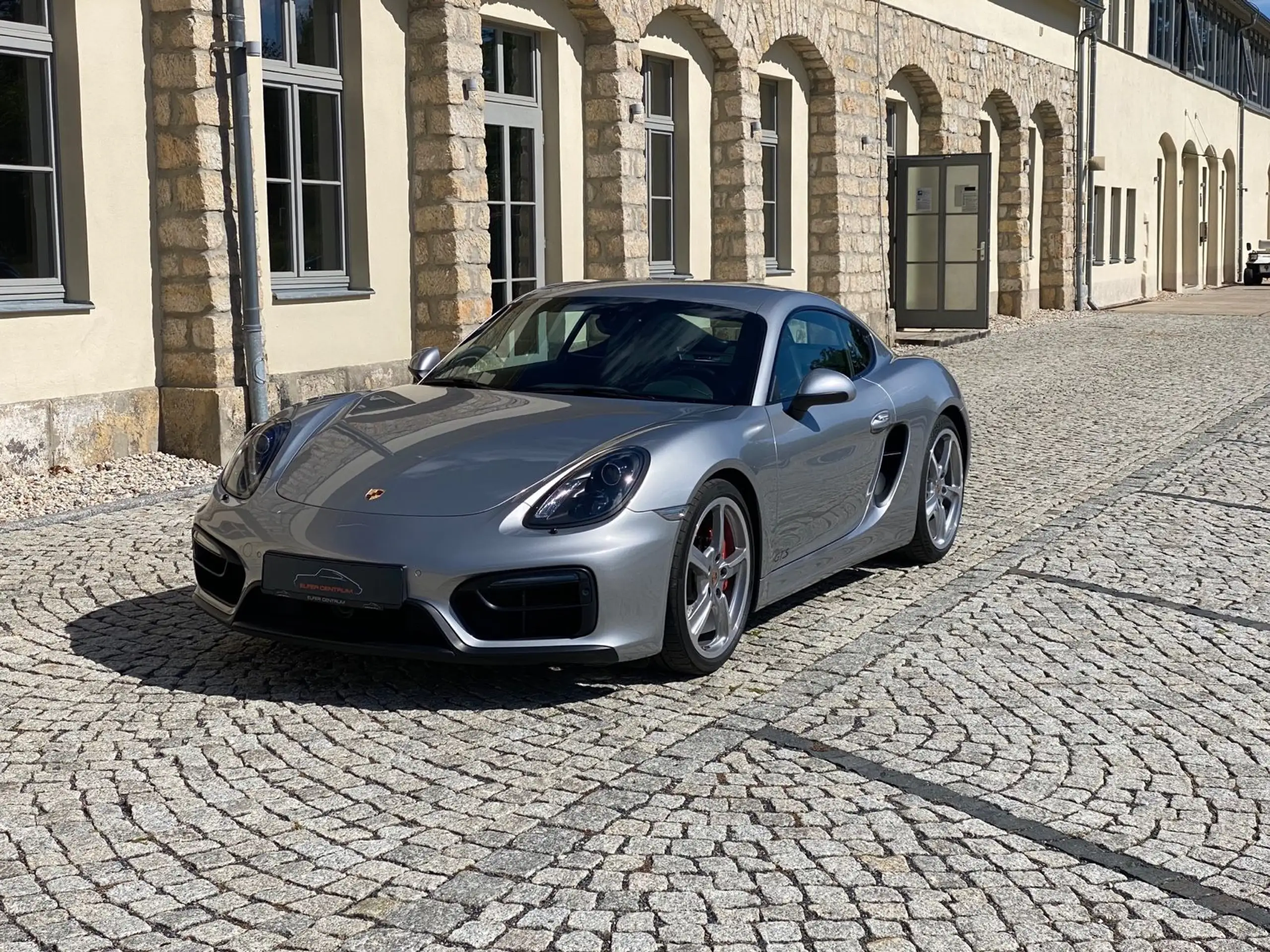 Porsche - Cayman