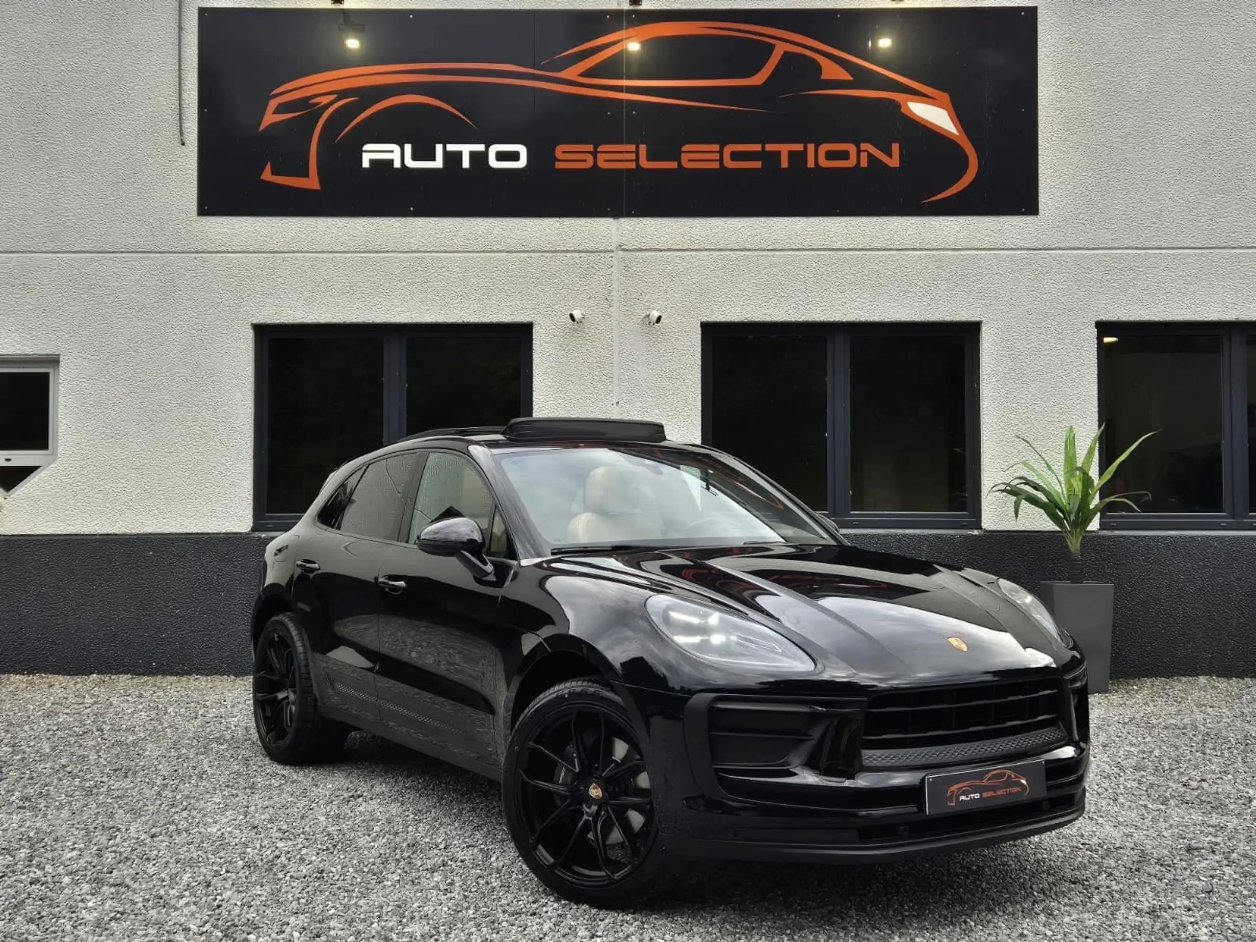 Porsche - Macan