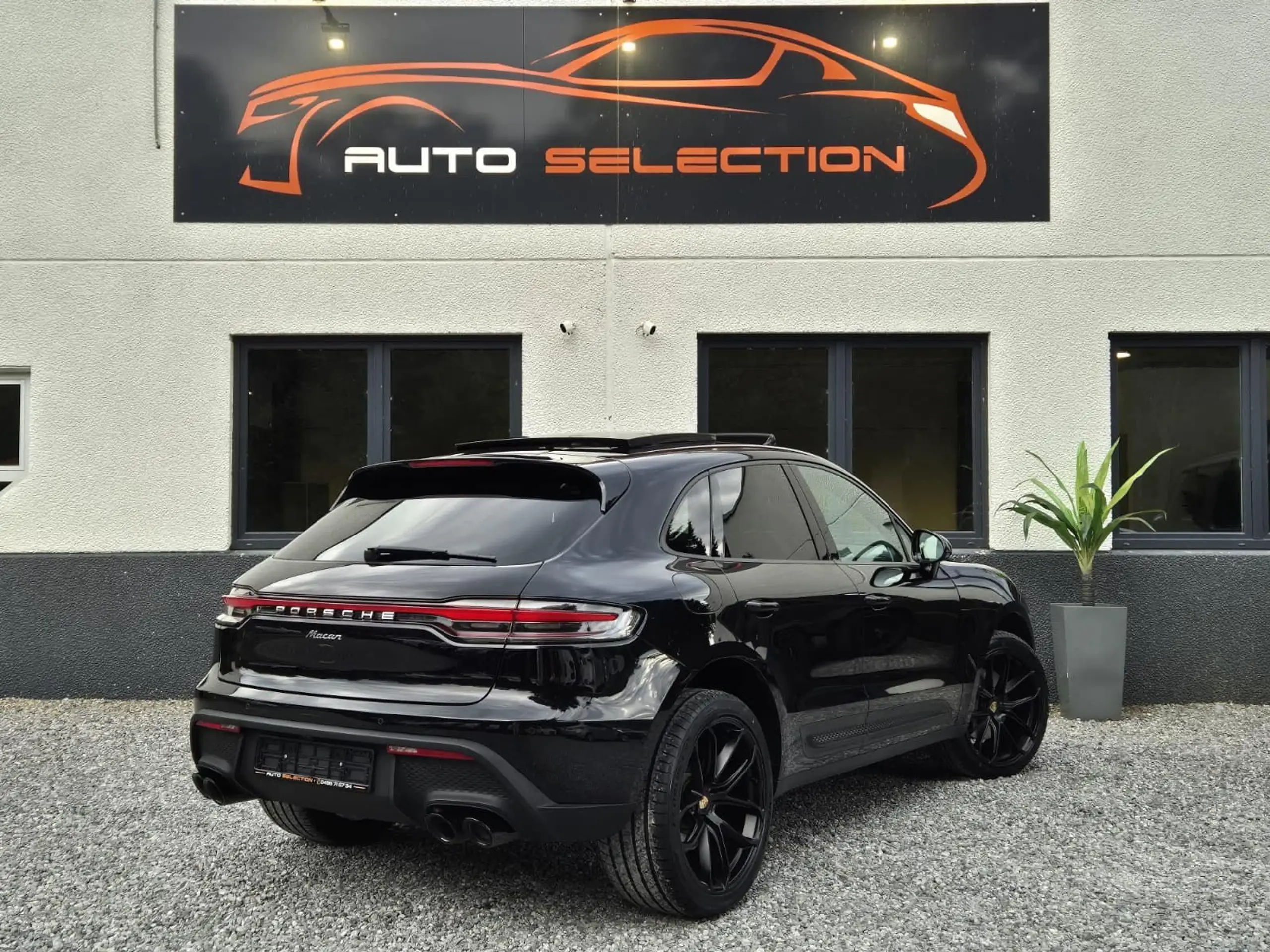 Porsche - Macan