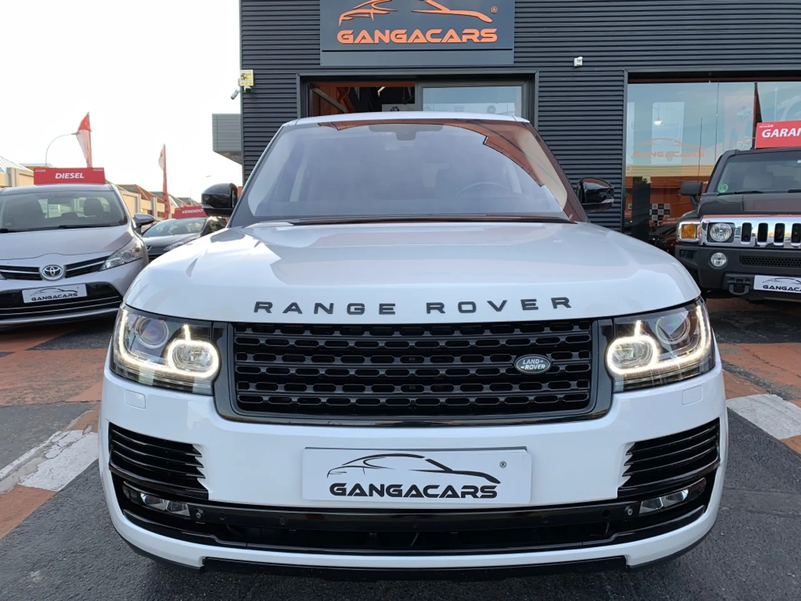 Land Rover - Range Rover