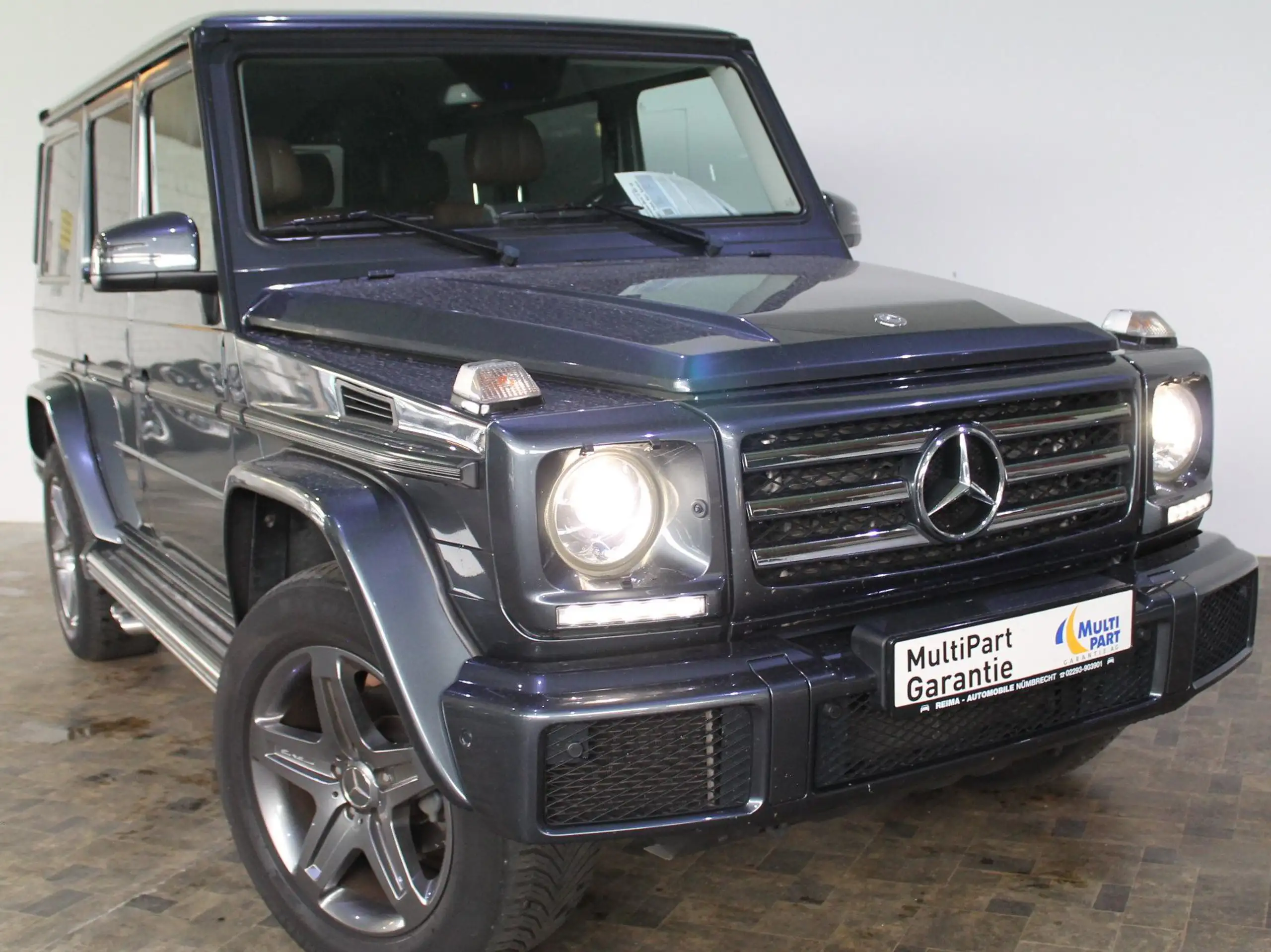 Mercedes-Benz - G 500