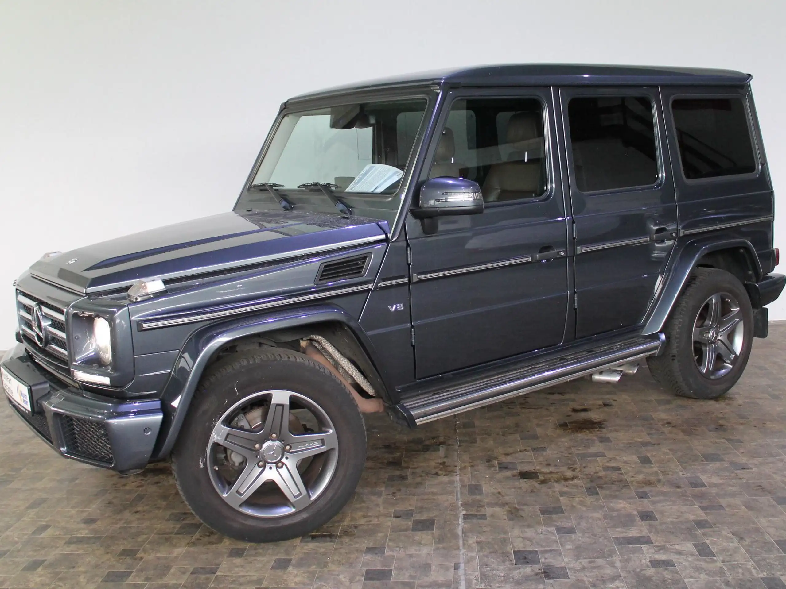 Mercedes-Benz - G 500