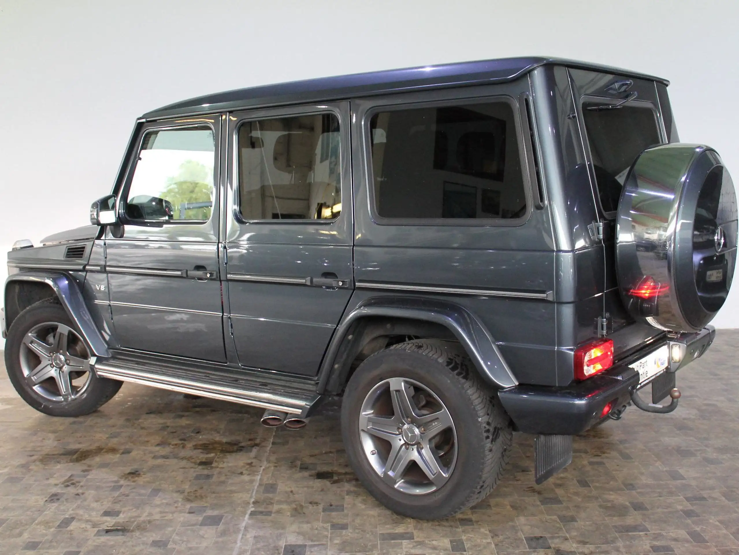 Mercedes-Benz - G 500