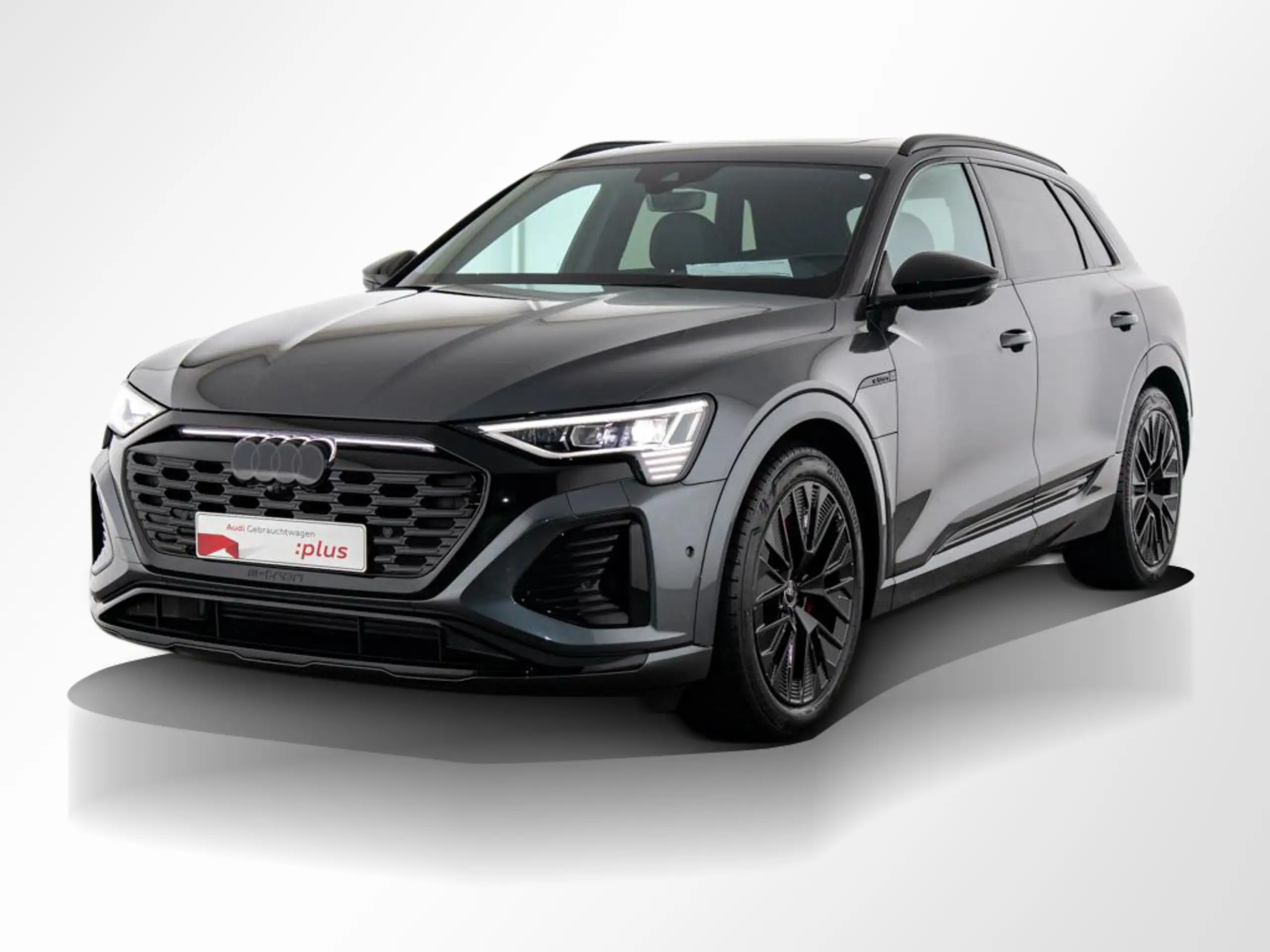 Audi - Q8 e-tron