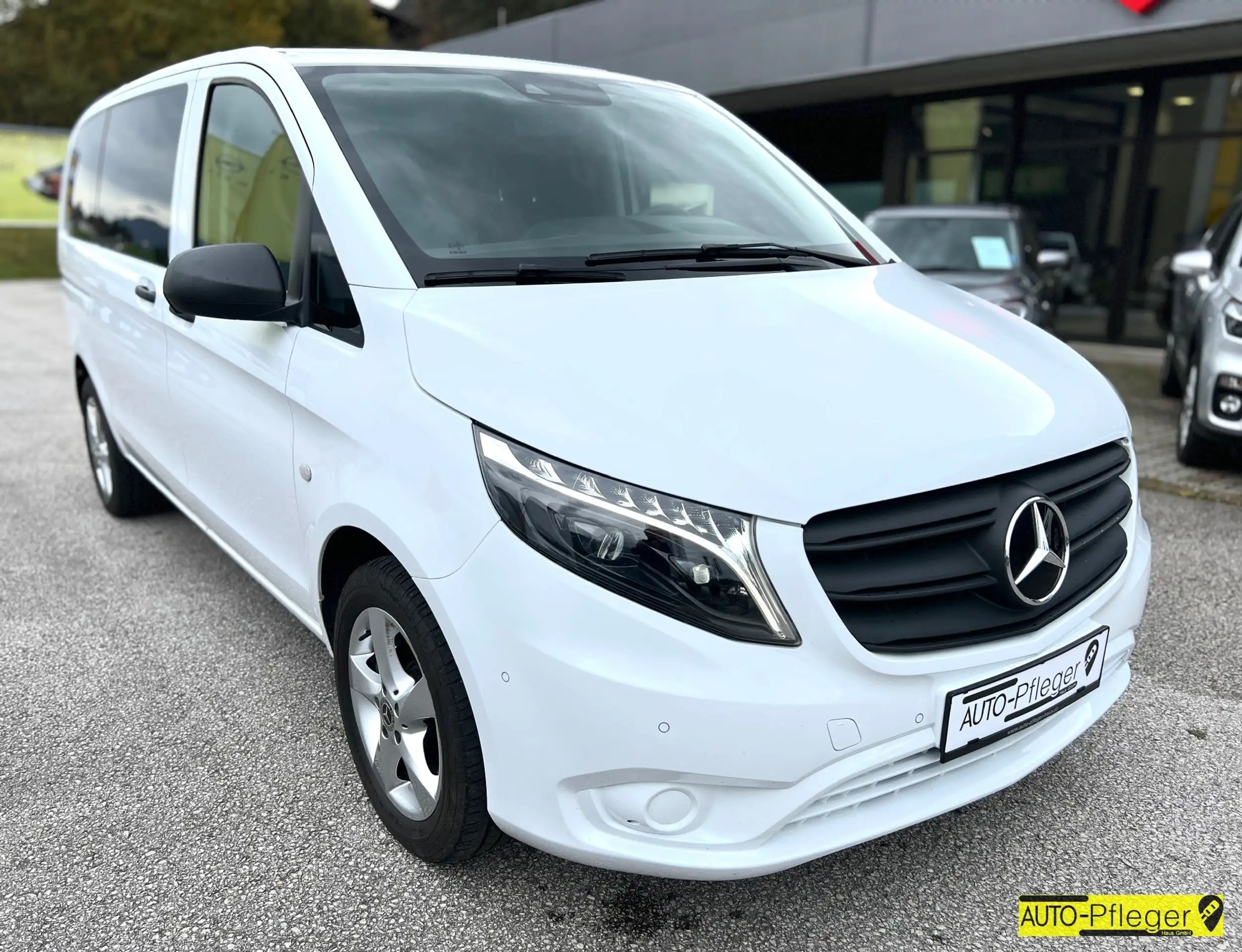 Mercedes-Benz - Vito