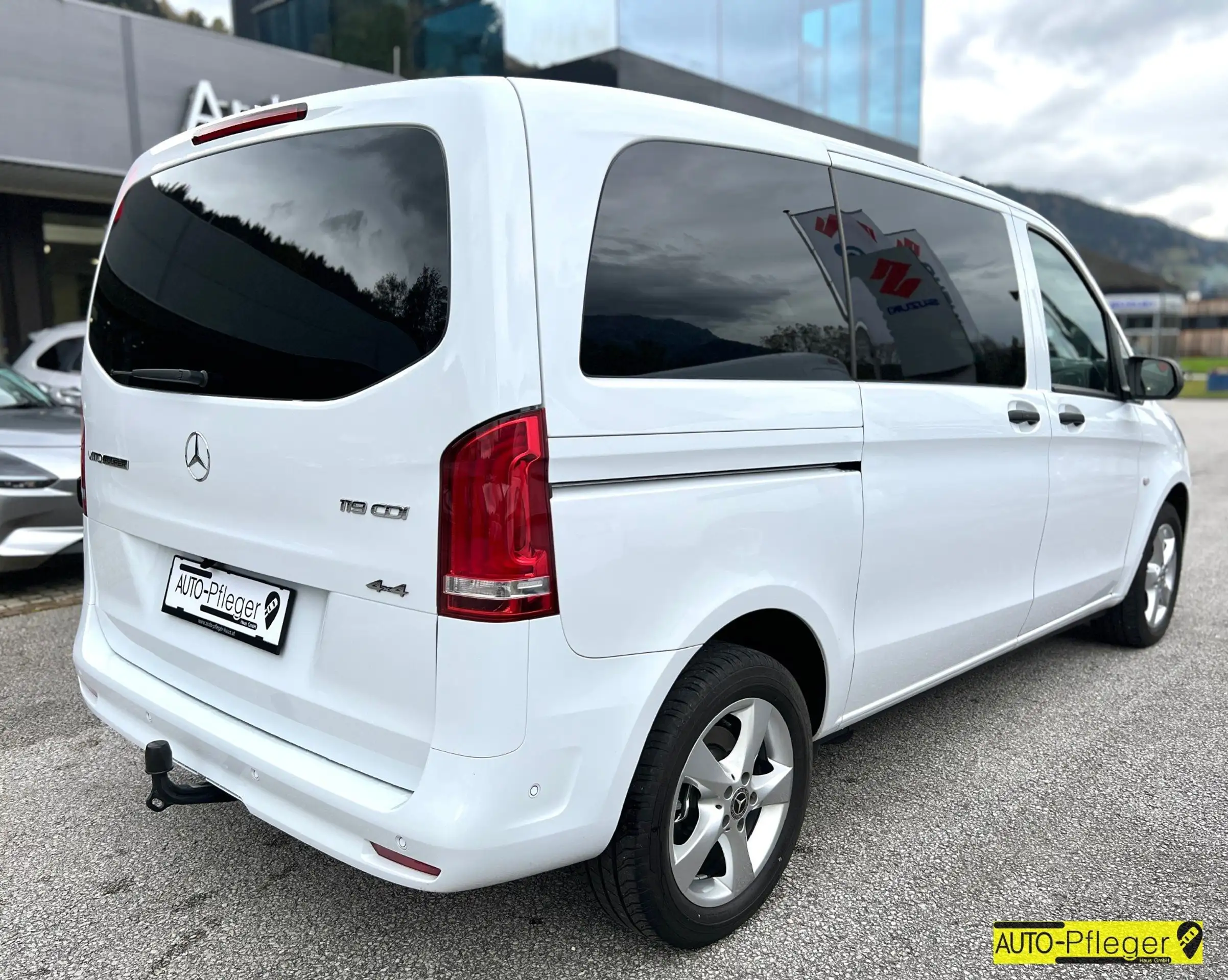 Mercedes-Benz - Vito