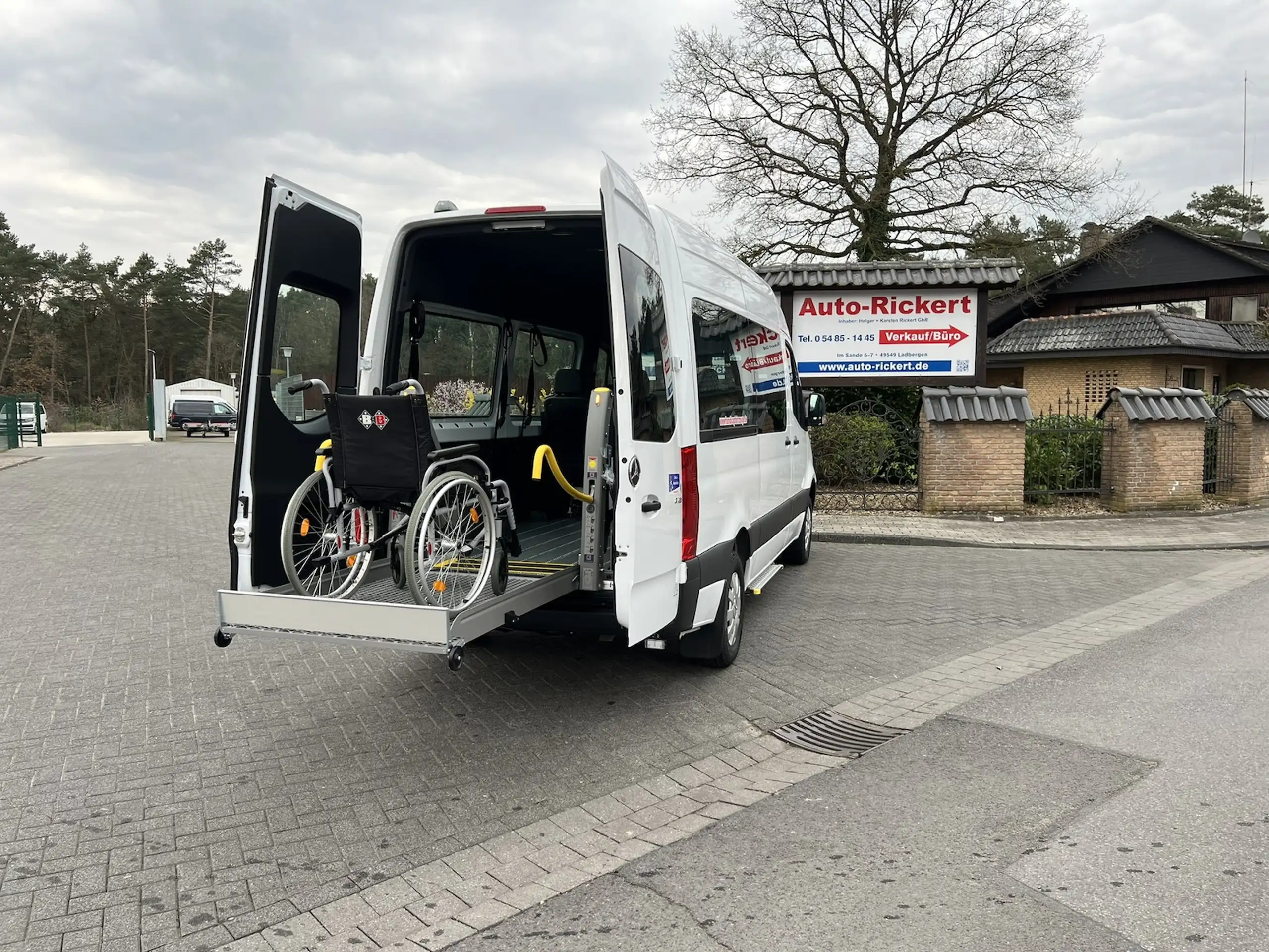 Mercedes-Benz - Sprinter